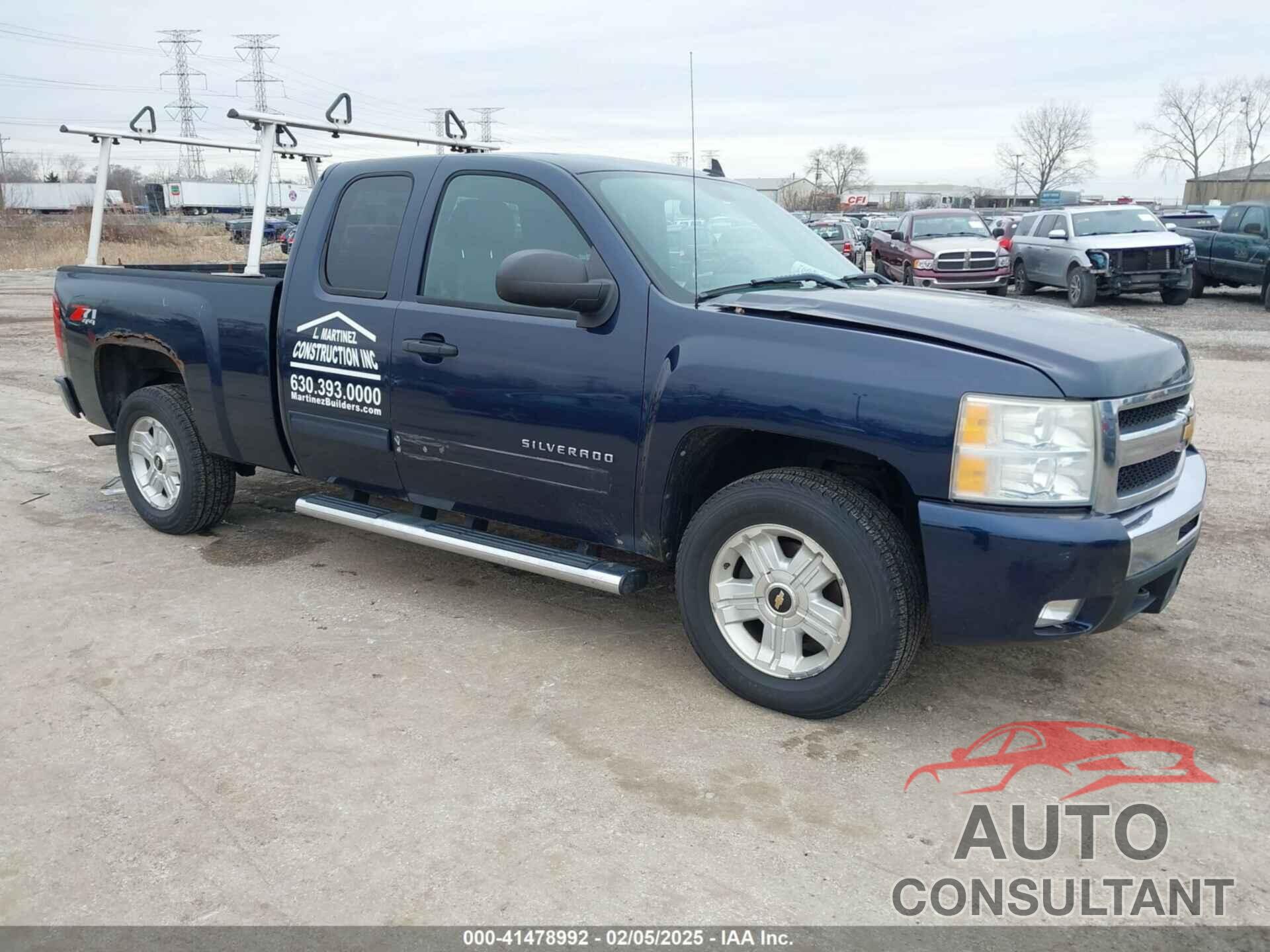 CHEVROLET SILVERADO 1500 2011 - 1GCRKSE35BZ439192