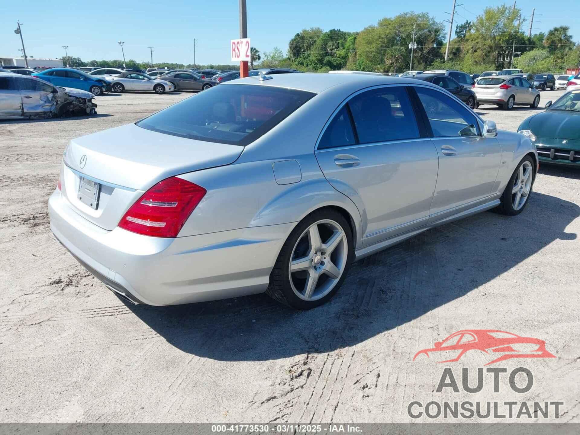 MERCEDES-BENZ S 550 2012 - WDDNG7DB0CA426586