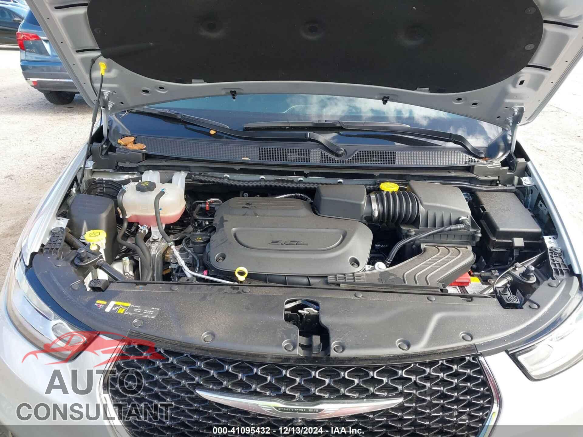 CHRYSLER PACIFICA 2023 - 2C4RC1GG0PR597769