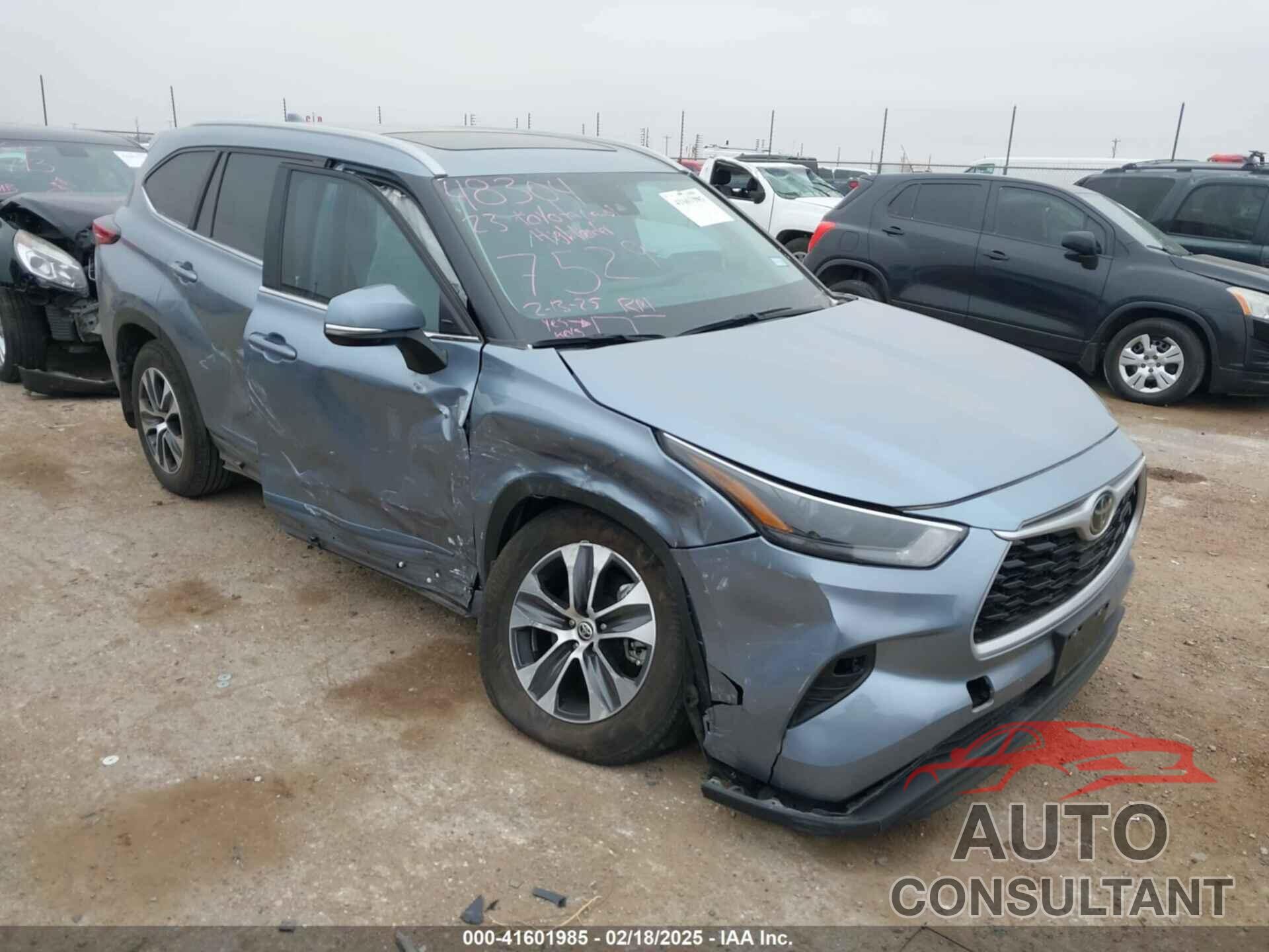 TOYOTA HIGHLANDER 2023 - 5TDKDRAH4PS007529