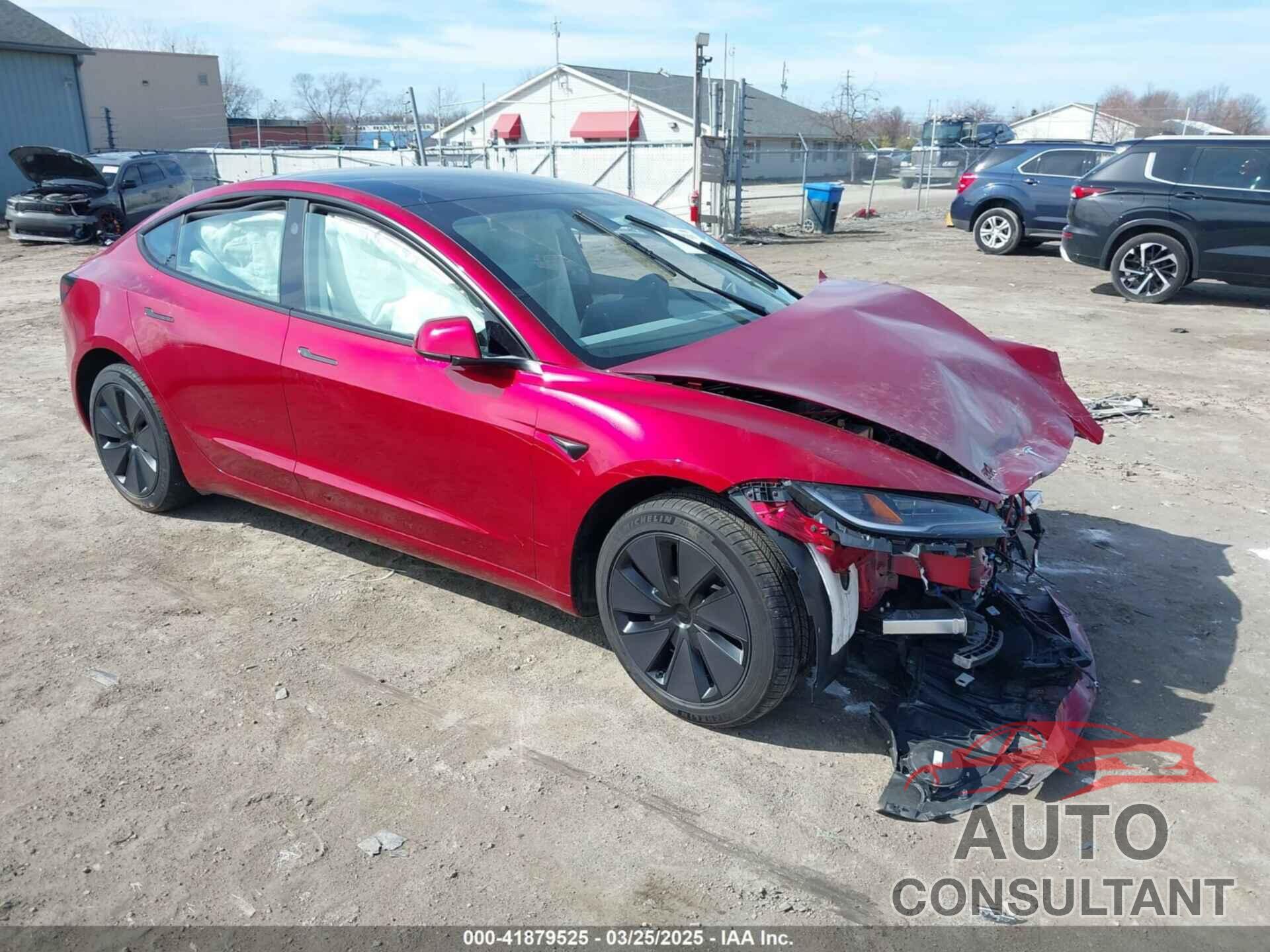 TESLA MODEL 3 2024 - 5YJ3E1EA4RF858852