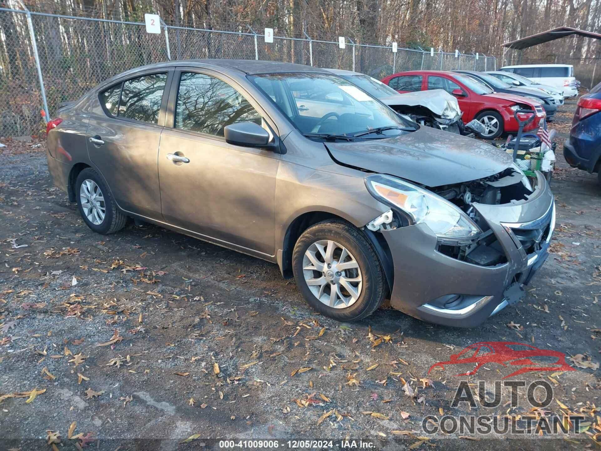 NISSAN VERSA 2017 - 3N1CN7AP4HL827357