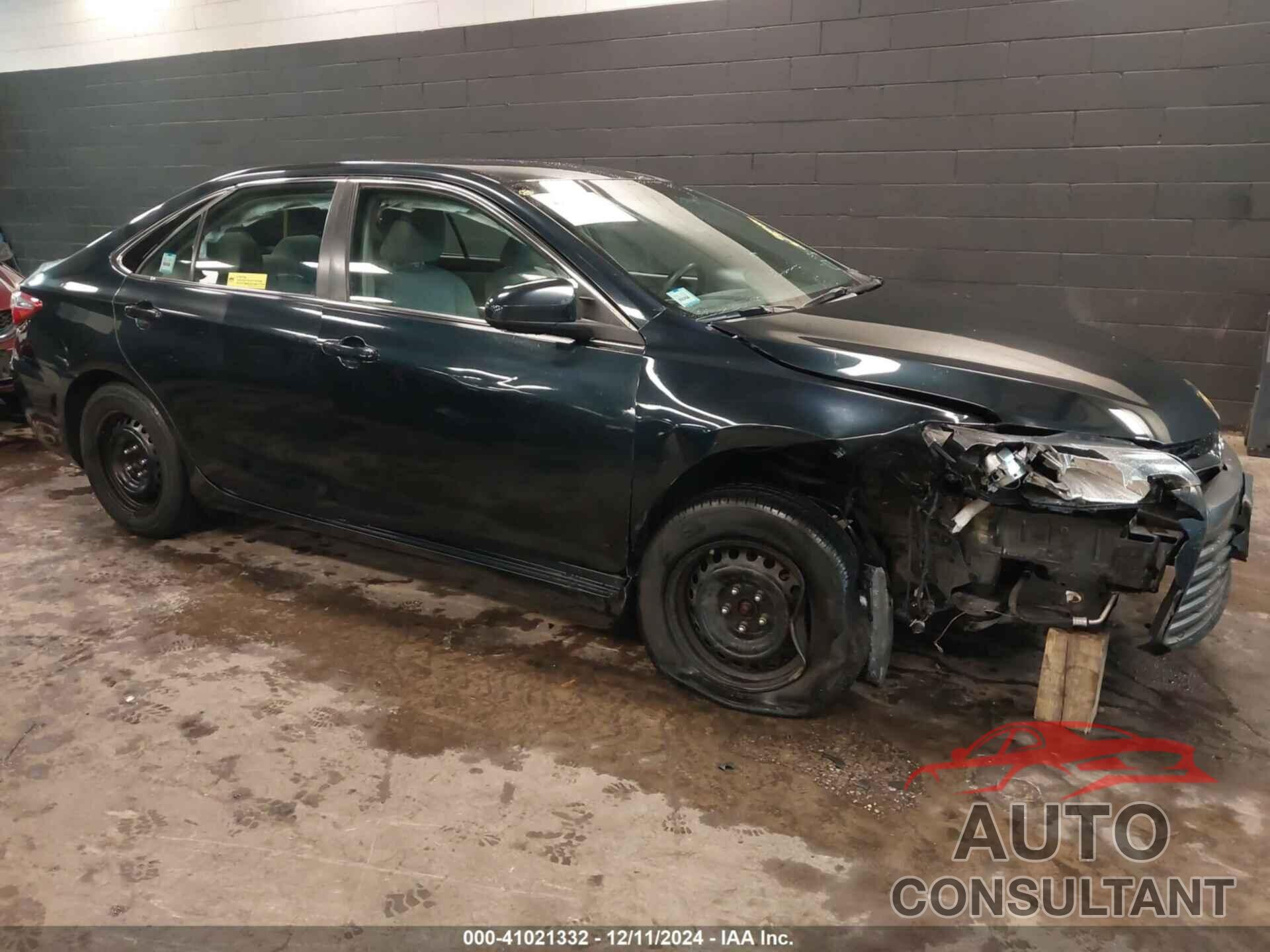 TOYOTA CAMRY 2016 - 4T4BF1FK9GR570895