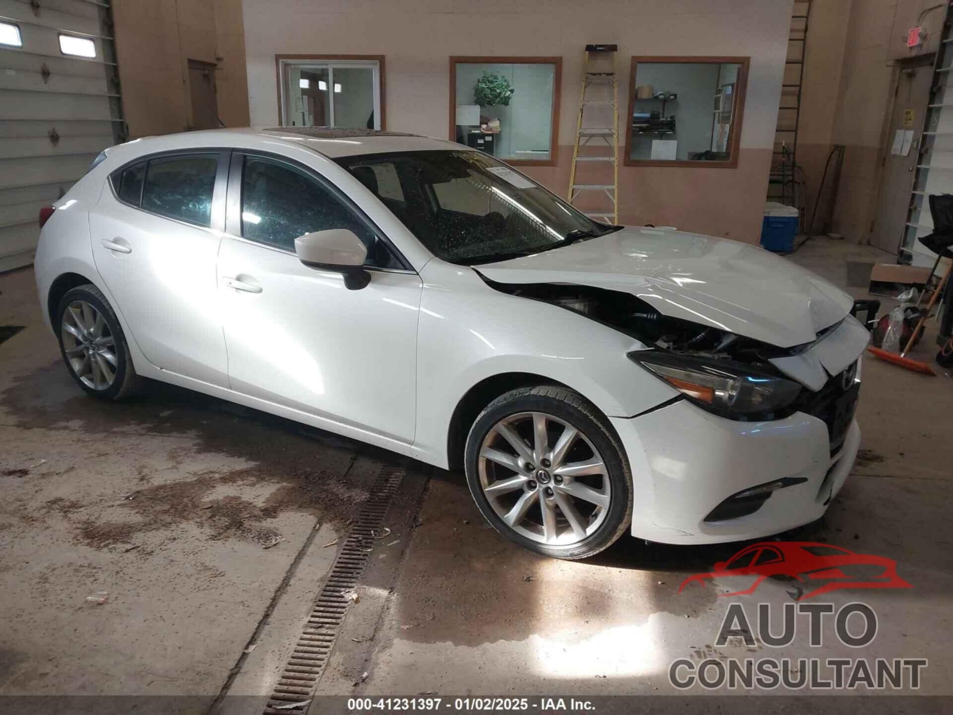 MAZDA MAZDA3 2017 - 3MZBN1L35HM135468