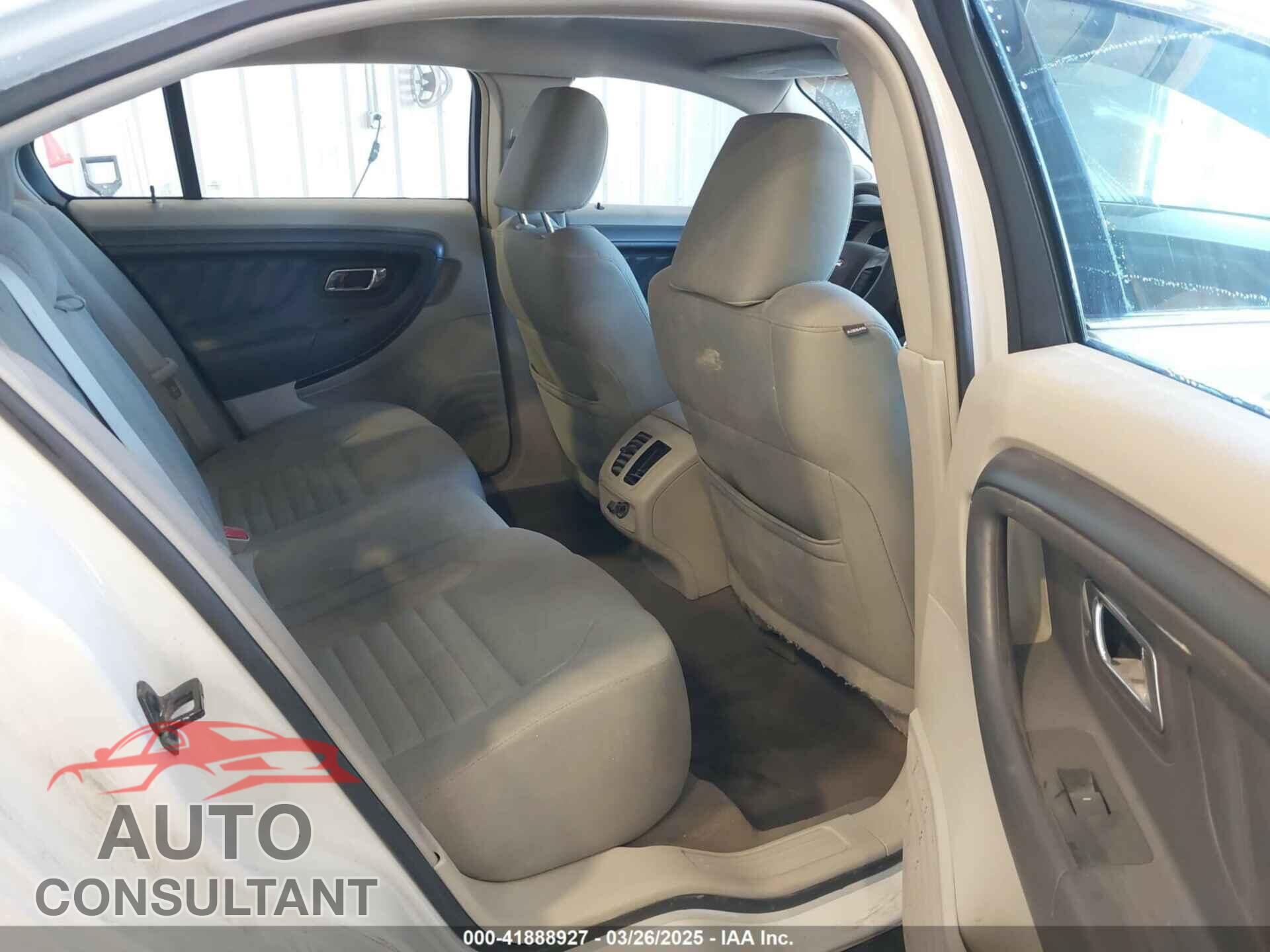 FORD TAURUS 2010 - 1FAHP2DW2AG122902