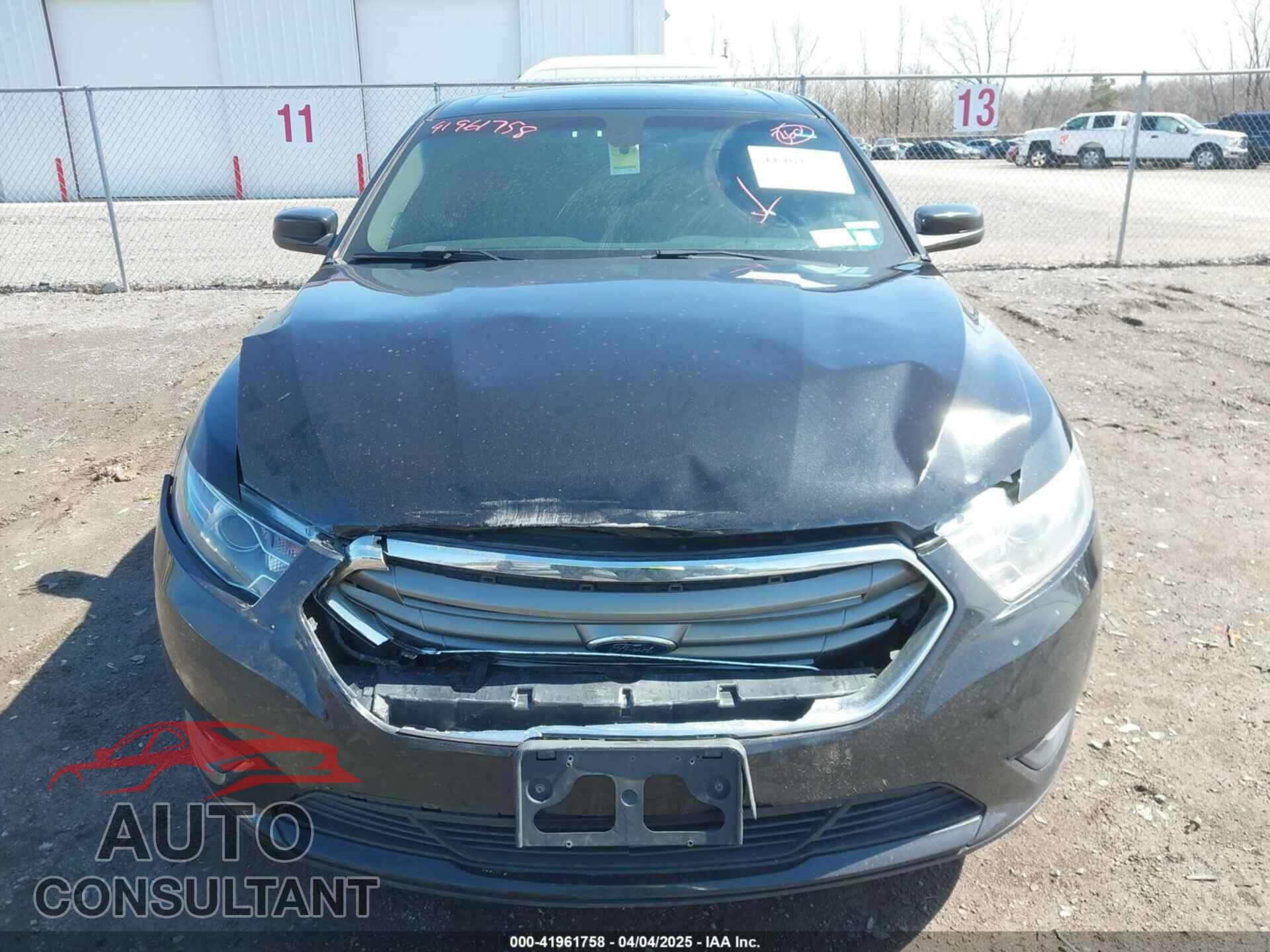 FORD TAURUS 2013 - 1FAHP2E81DG174218
