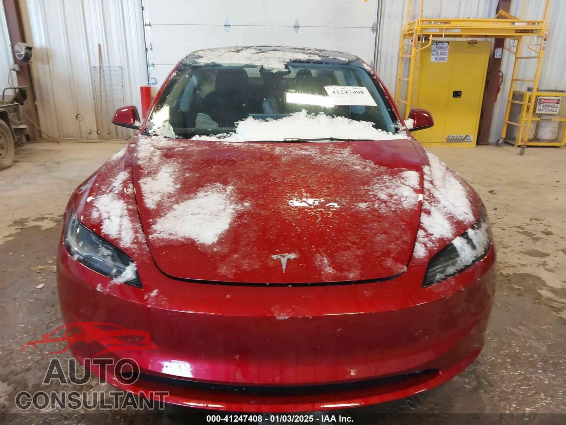 TESLA MODEL 3 2024 - 5YJ3E1EB8RF722216