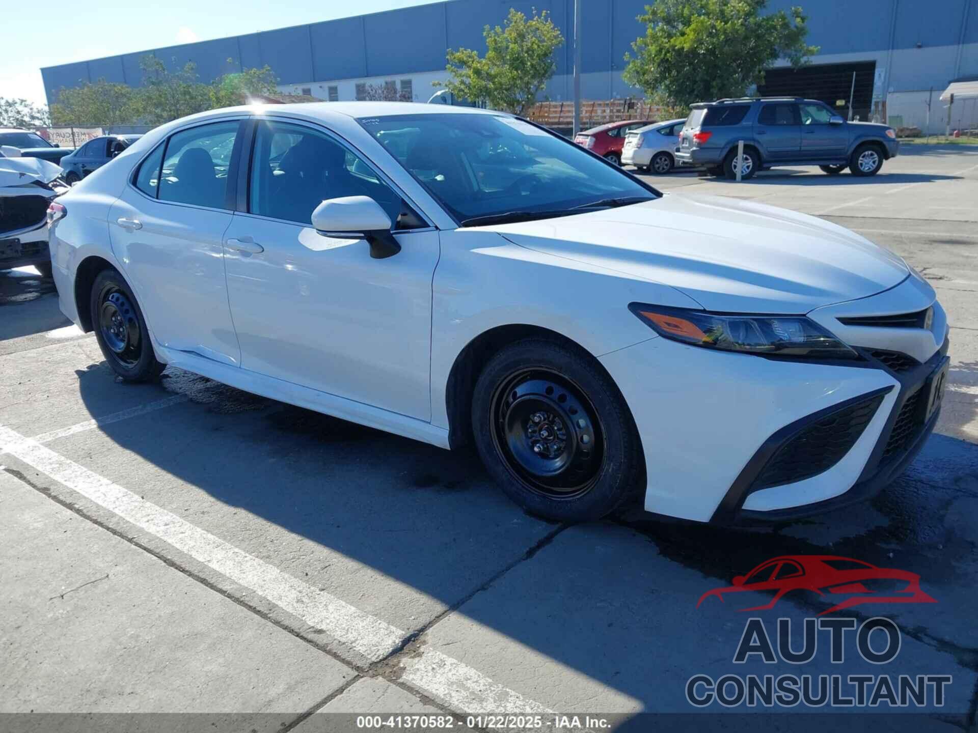 TOYOTA CAMRY 2022 - 4T1G11AKXNU646773