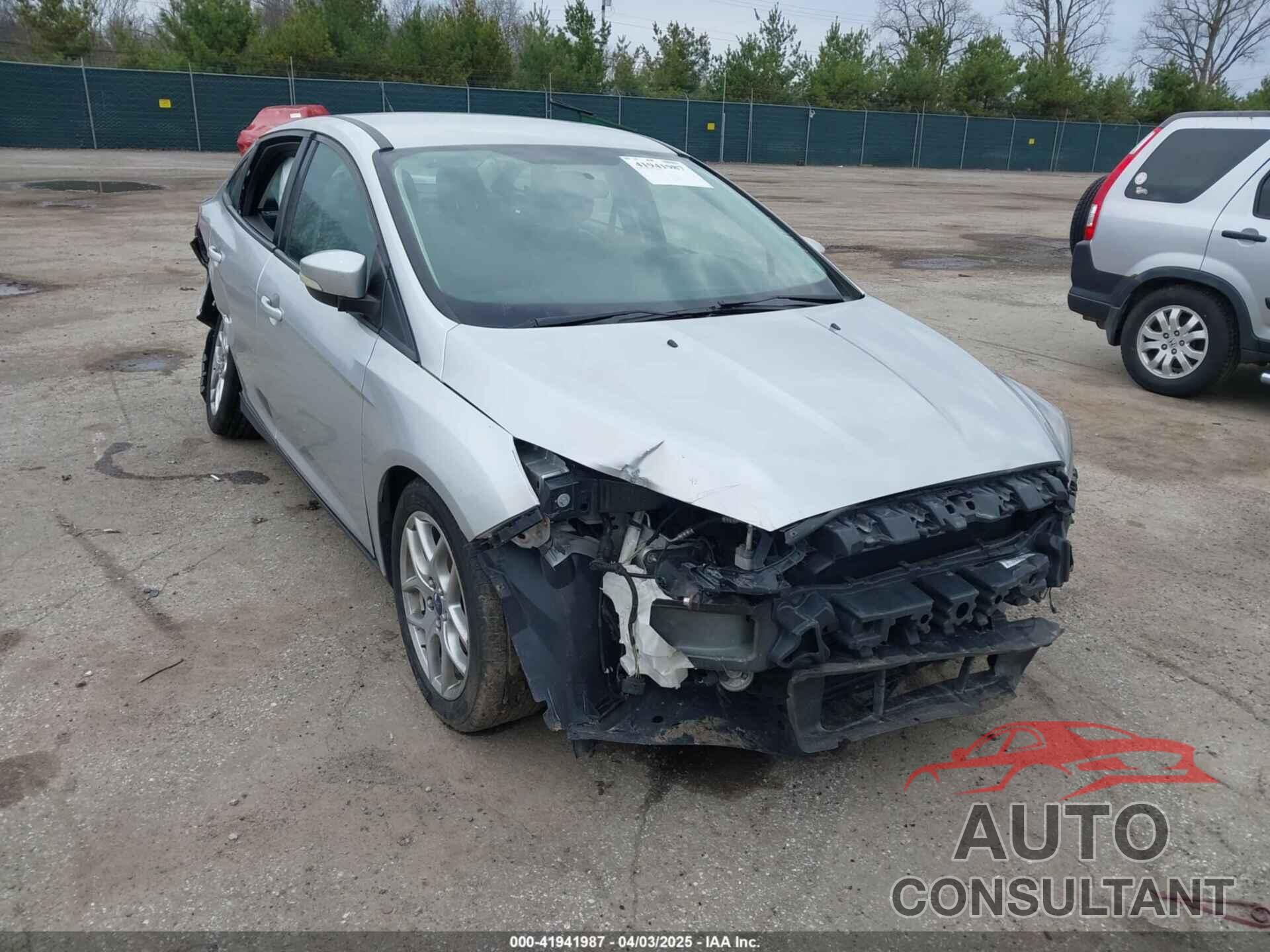 FORD FOCUS 2015 - 1FADP3F24FL347206