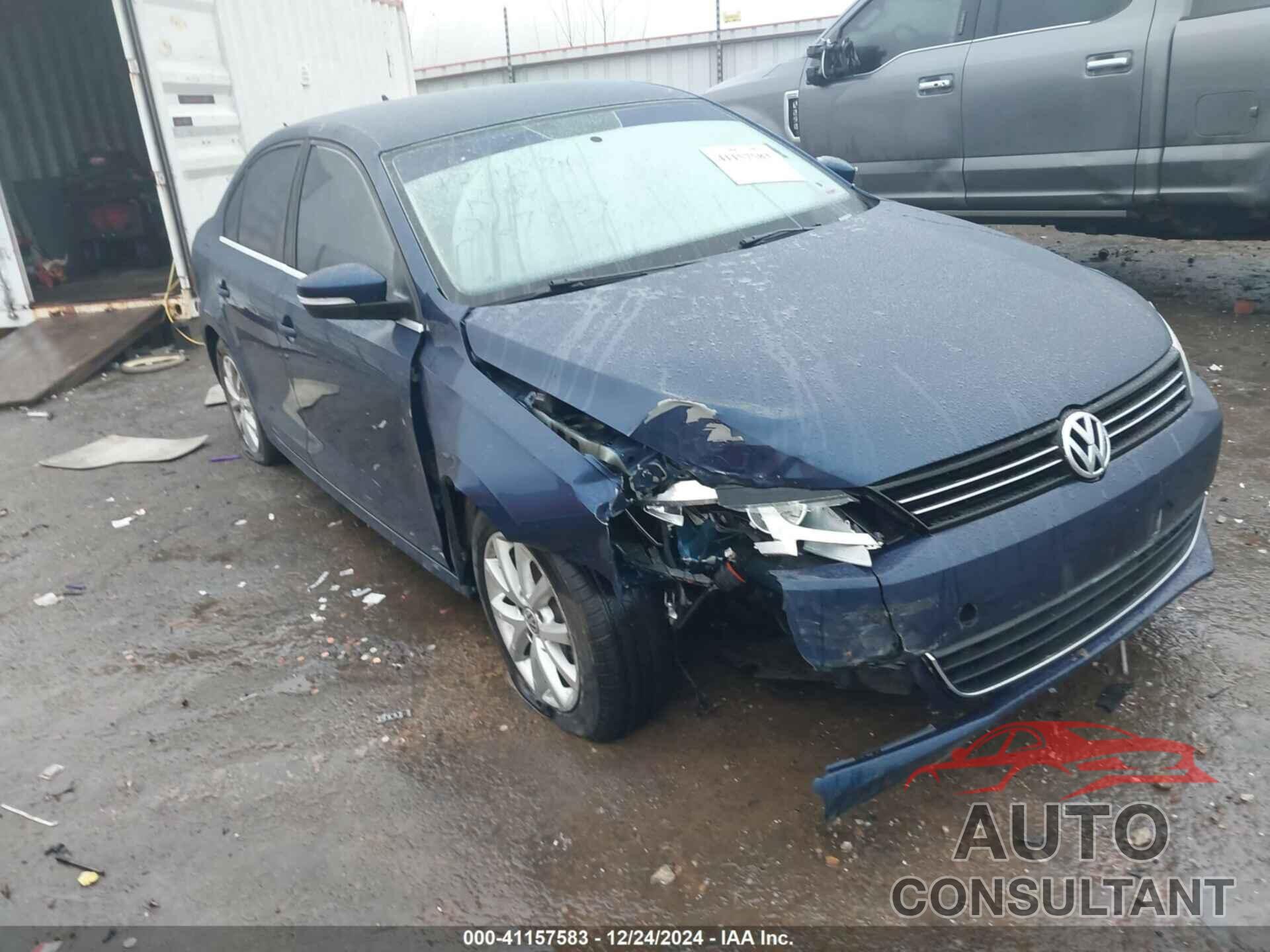 VOLKSWAGEN JETTA 2013 - 3VWDX7AJ3DM267839
