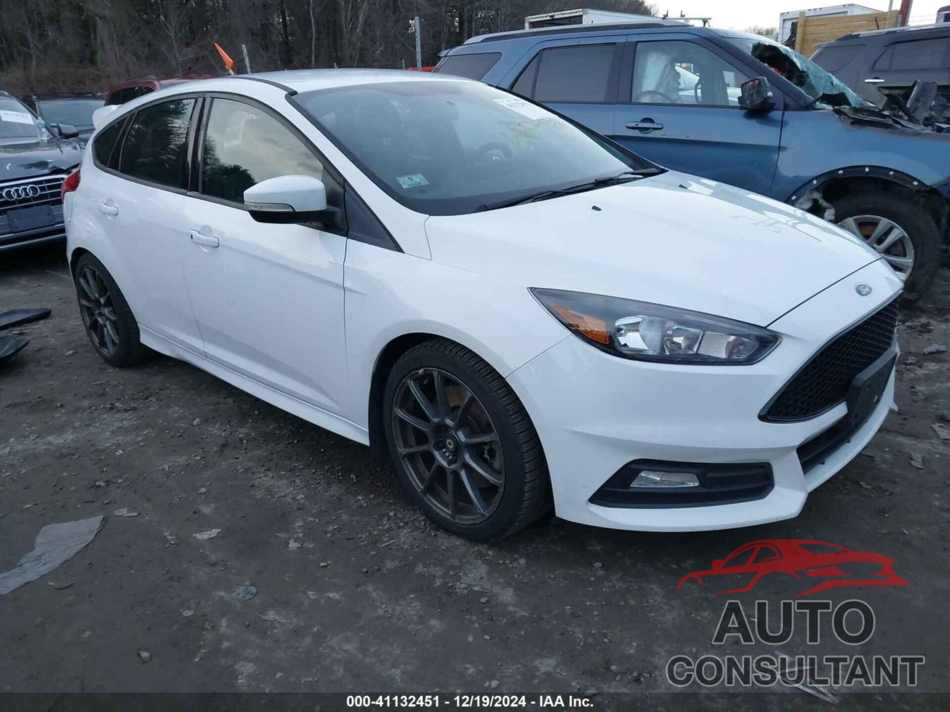 FORD FOCUS ST 2018 - 1FADP3L98JL242405