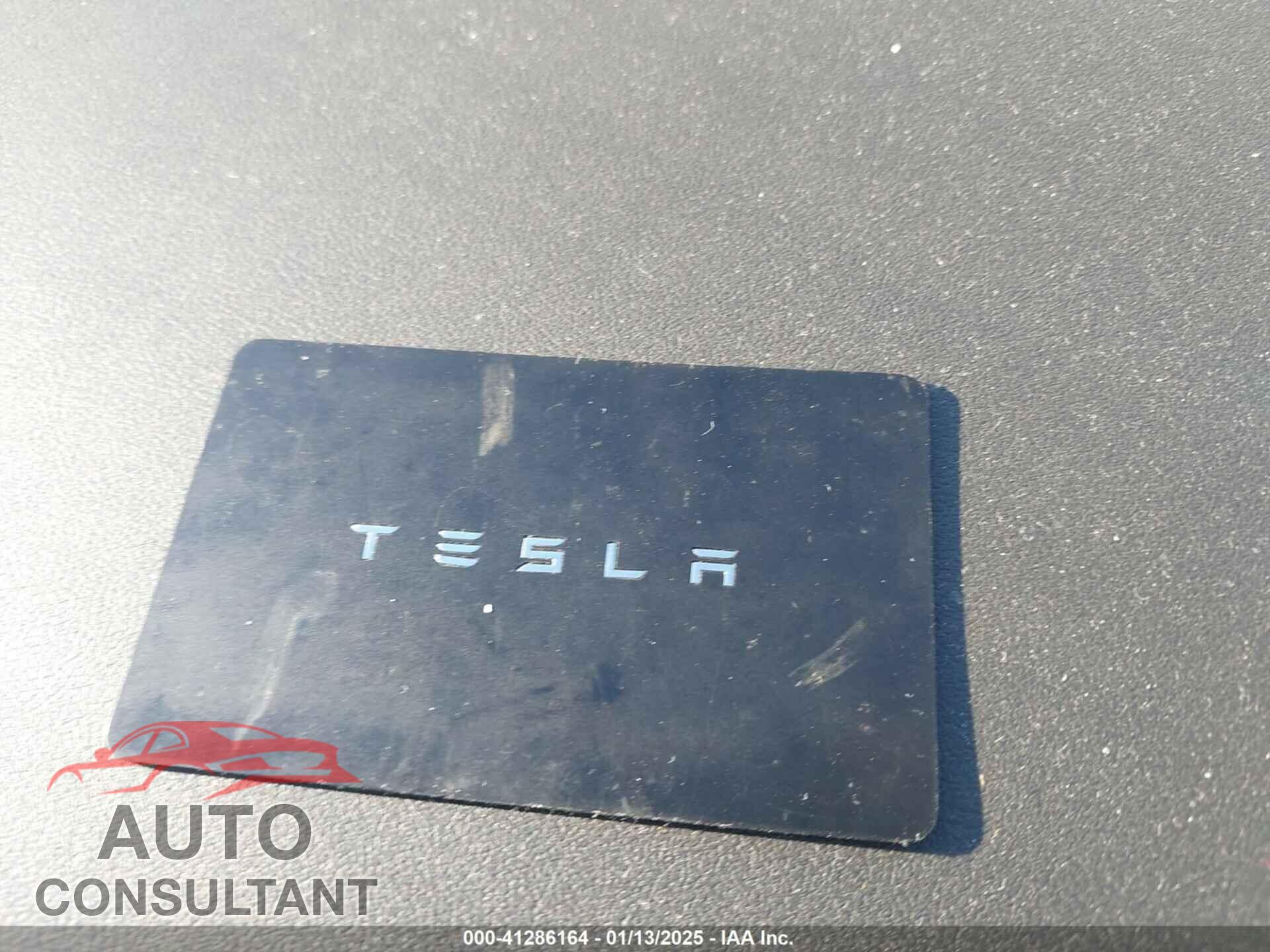 TESLA MODEL 3 2018 - 5YJ3E1EB9JF120574