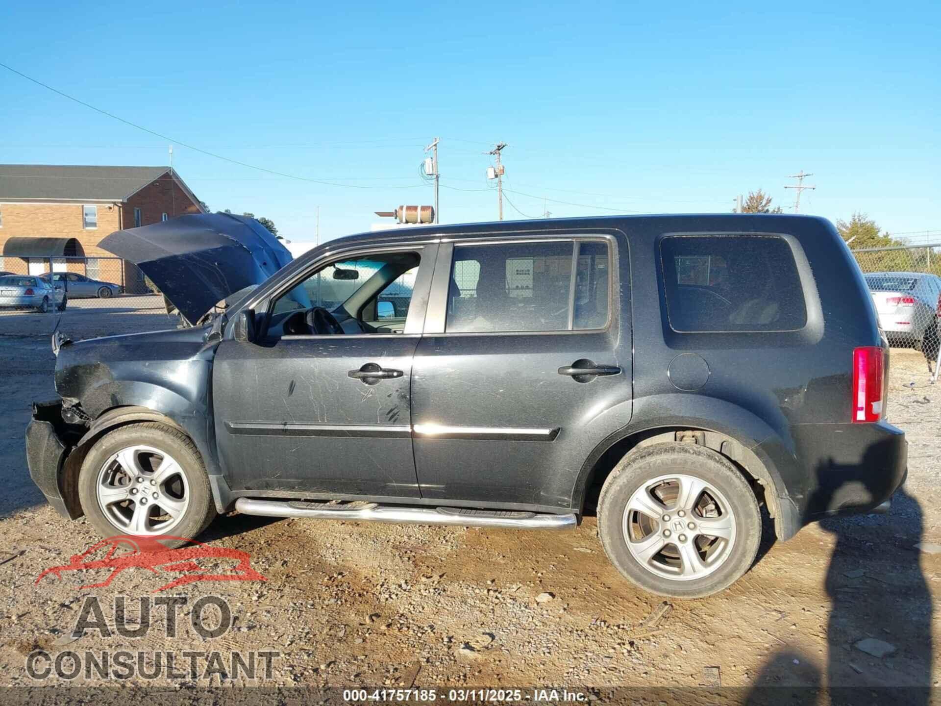 HONDA PILOT 2015 - 5FNYF4H42FB025153