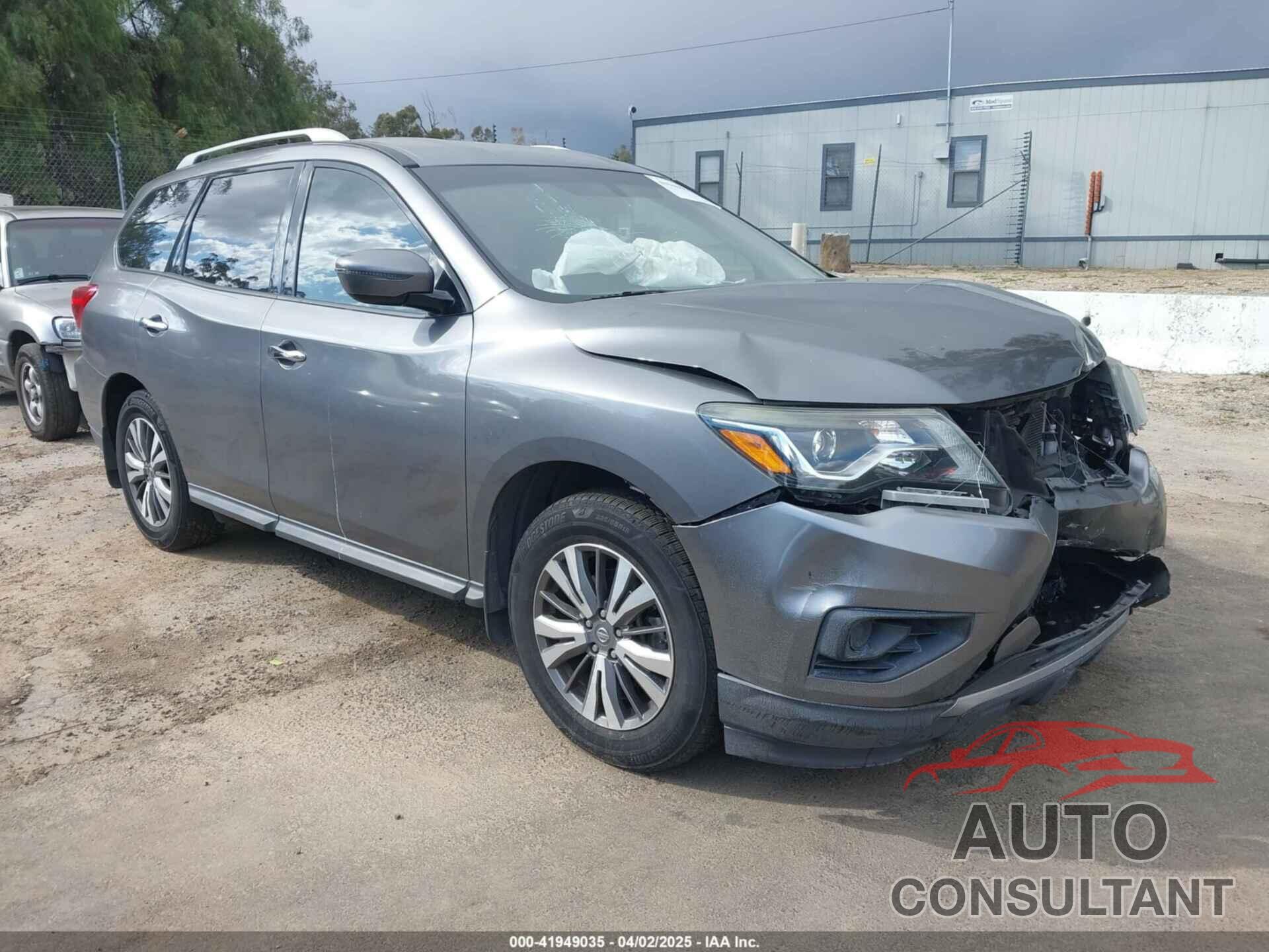 NISSAN PATHFINDER 2017 - 5N1DR2MN3HC601112