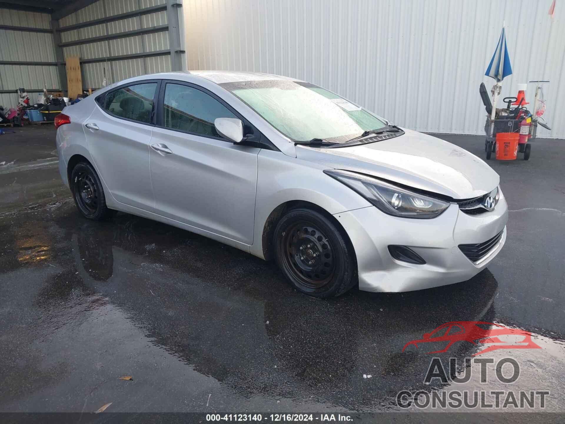 HYUNDAI ELANTRA 2012 - 5NPDH4AE5CH123988