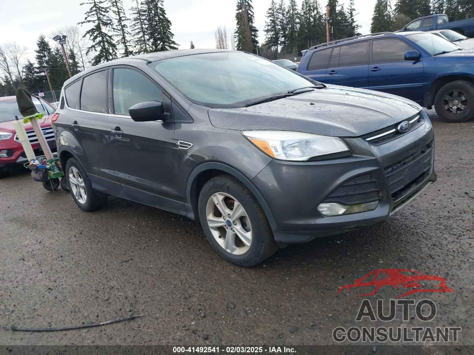 FORD ESCAPE 2015 - 1FMCU0GX4FUC43392