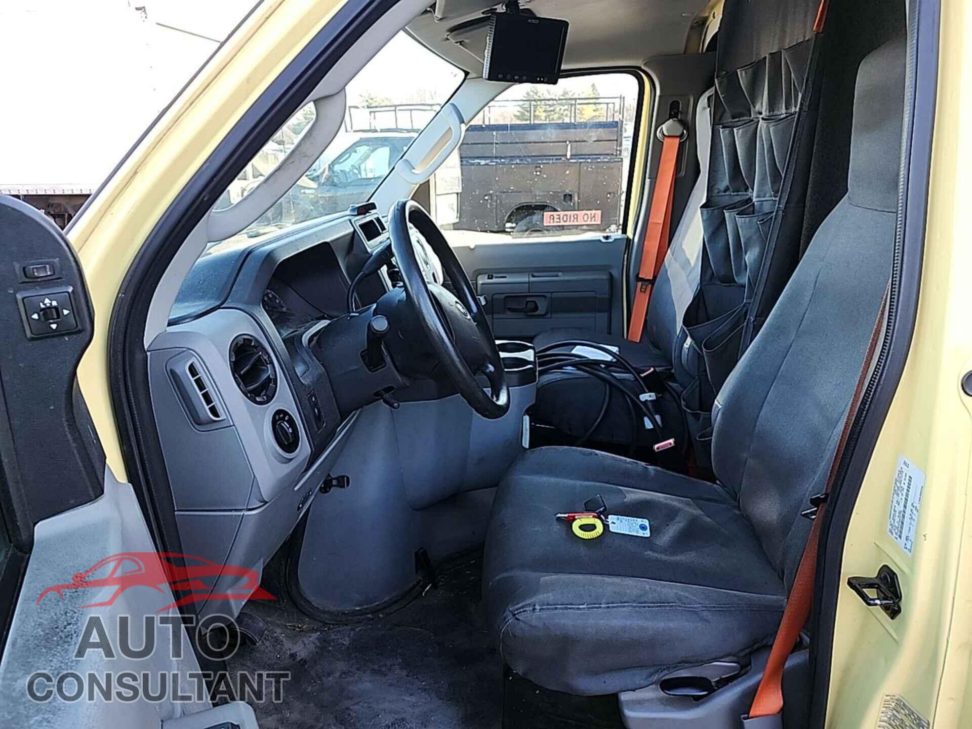 FORD ECONOLINE 2019 - 1FDXE4FS7KDC57700