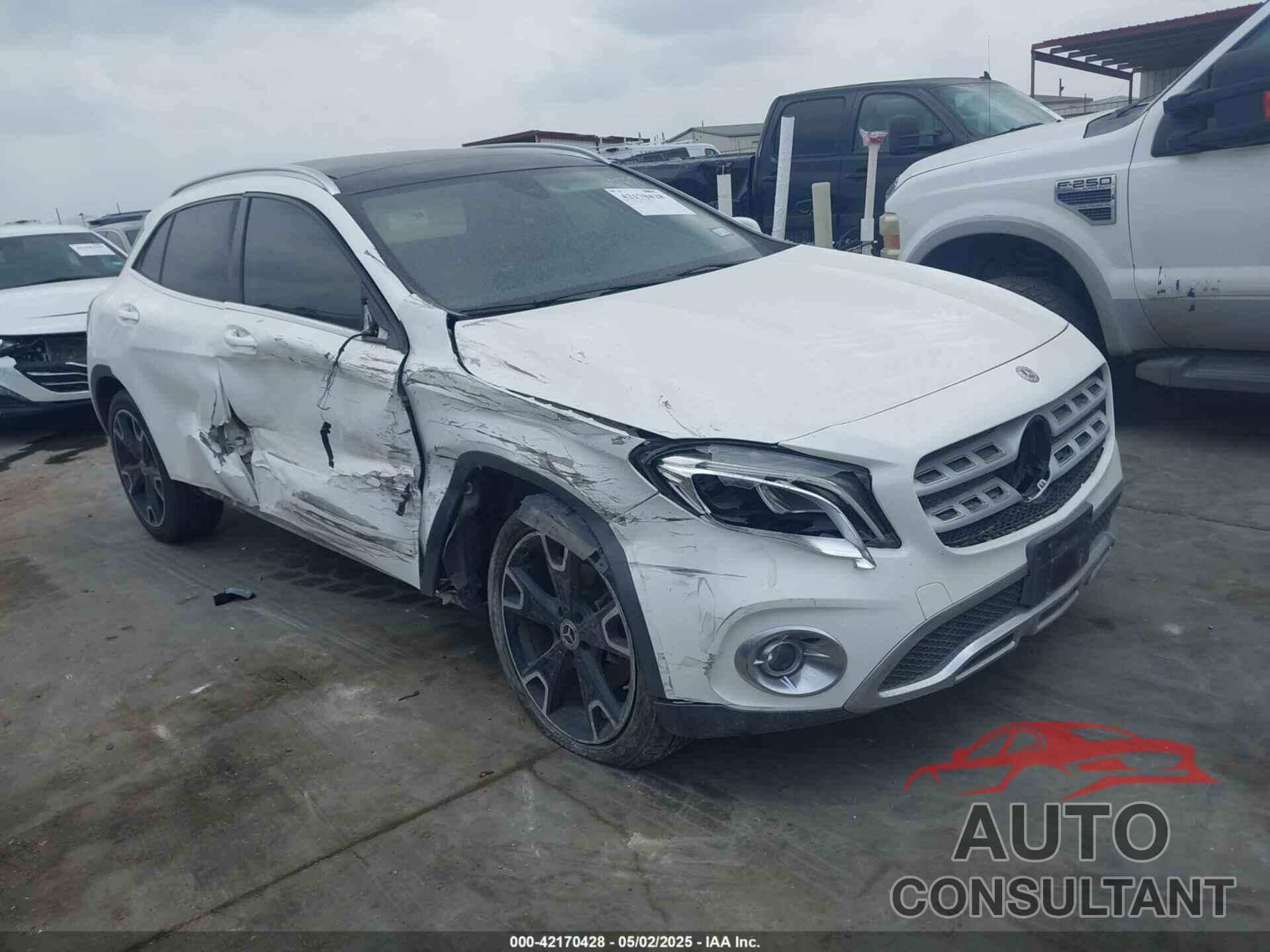 MERCEDES-BENZ GLA 250 2019 - WDCTG4EB0KU000628