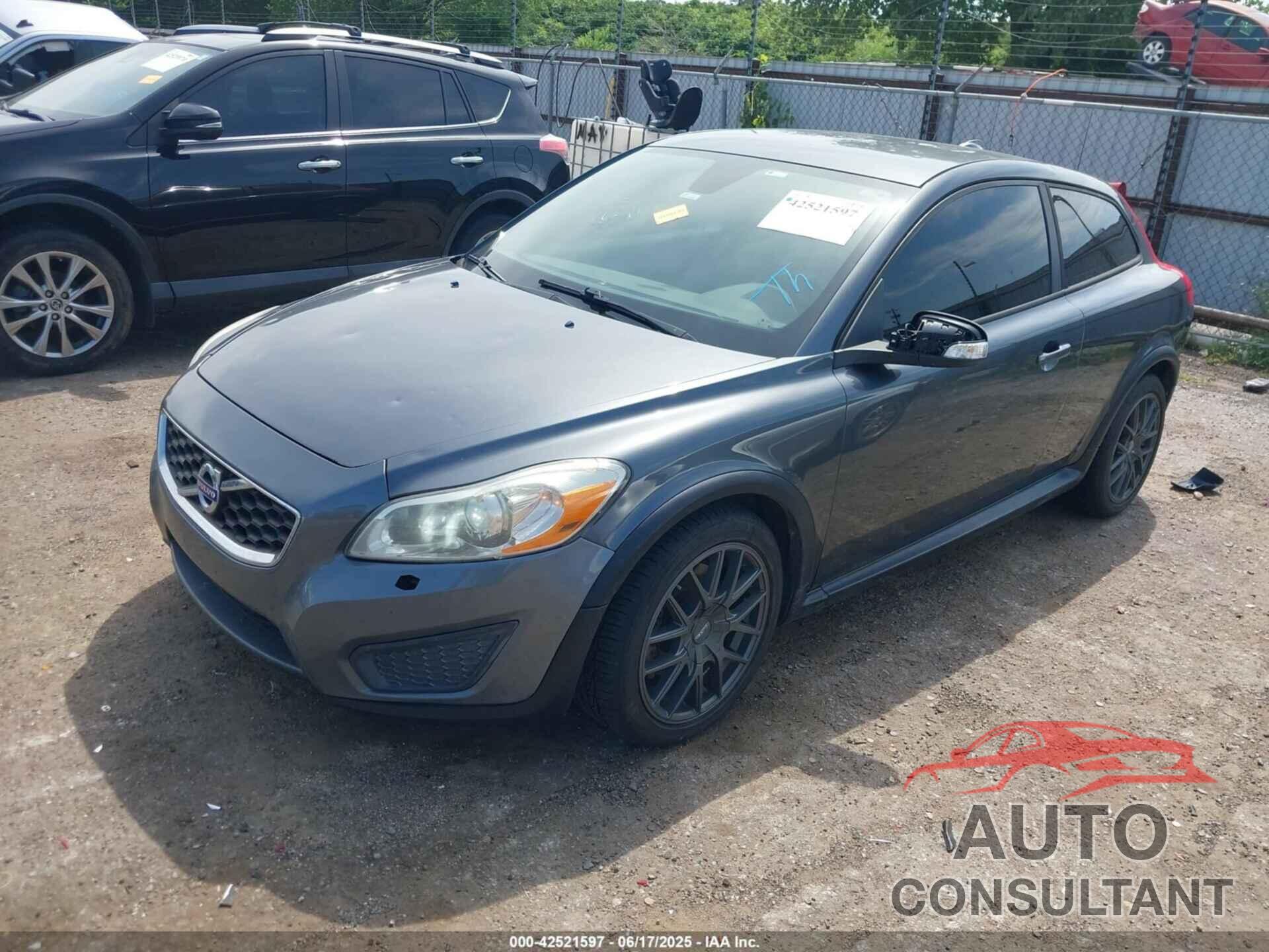 VOLVO C30 2013 - YV1672MK0D2305032