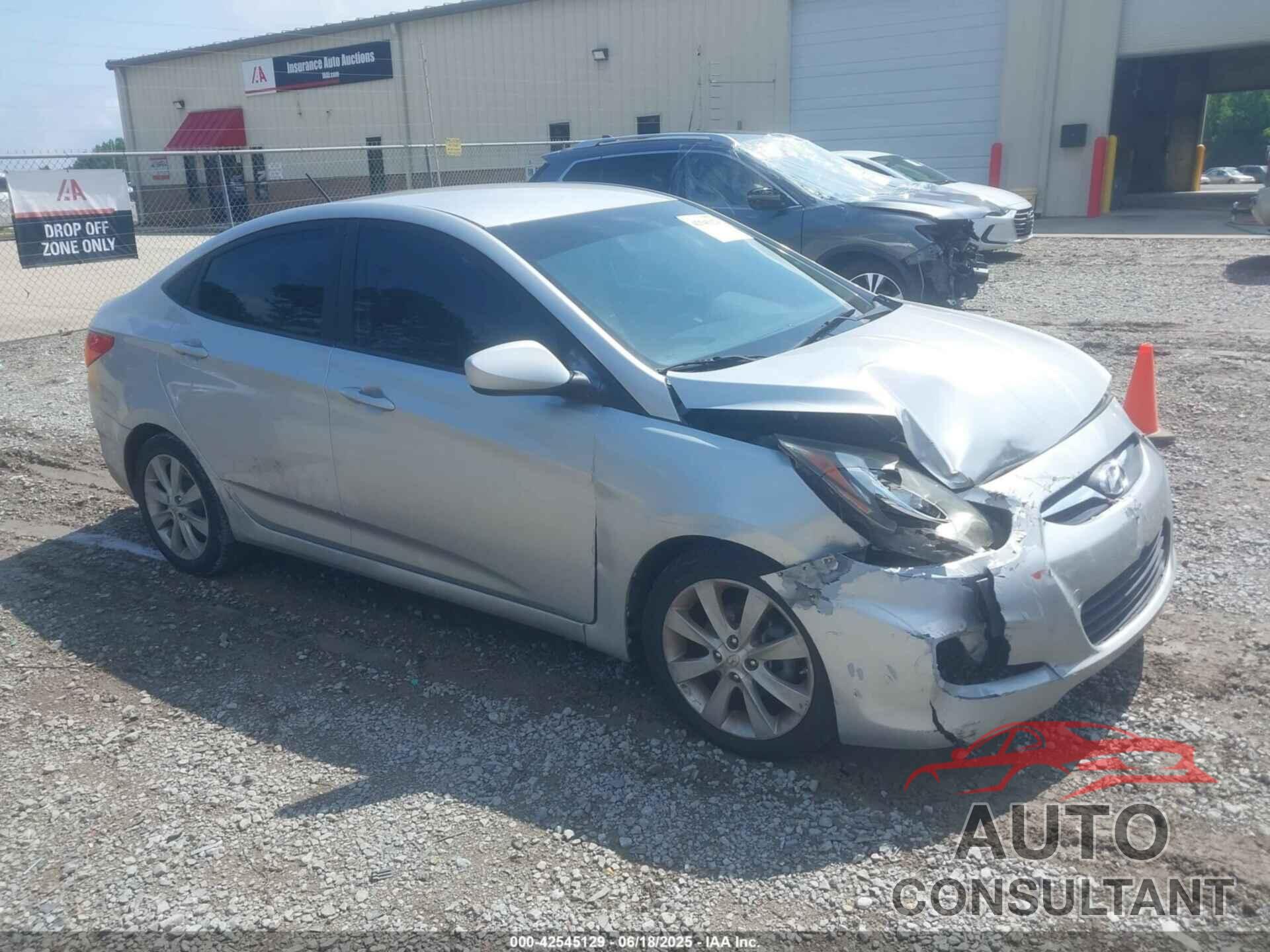 HYUNDAI ACCENT 2013 - KMHCU4AE3DU376186