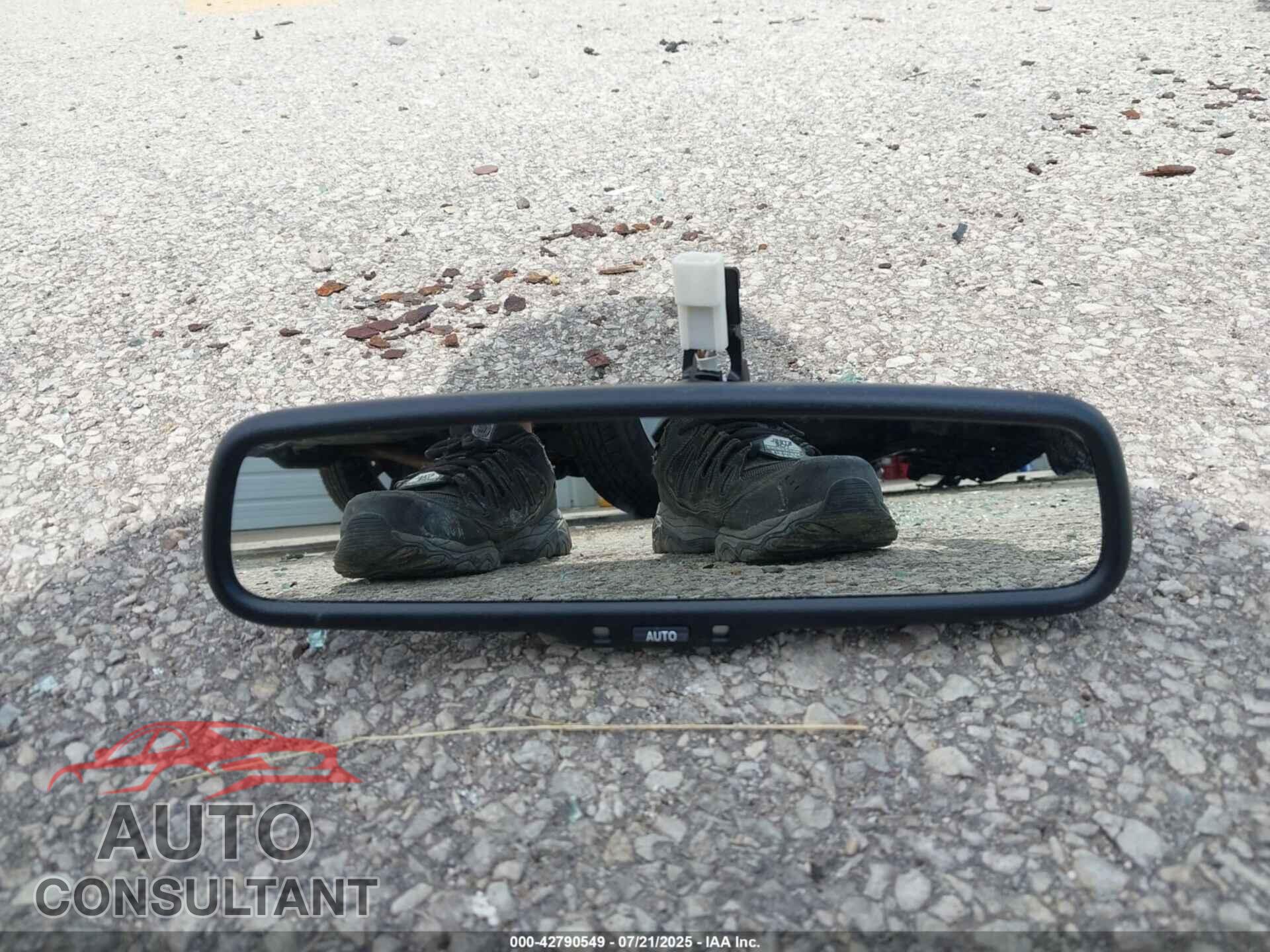 TOYOTA RAV4 2013 - 2T3DFREV9DW018295