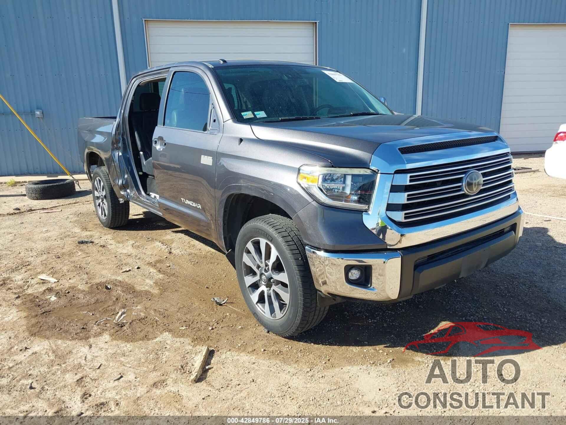 TOYOTA TUNDRA 2018 - 5TFFY5F11JX242627