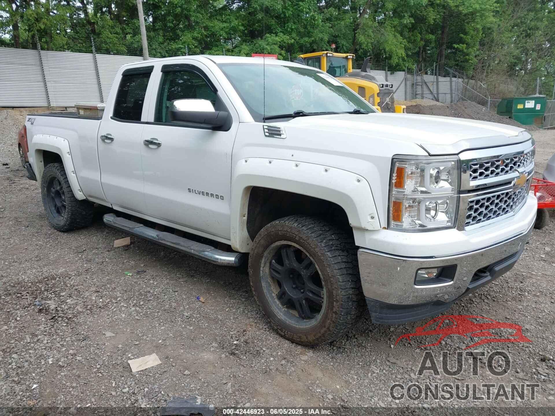 CHEVROLET SILVERADO 1500 2014 - 1GCVKREC4EZ112617