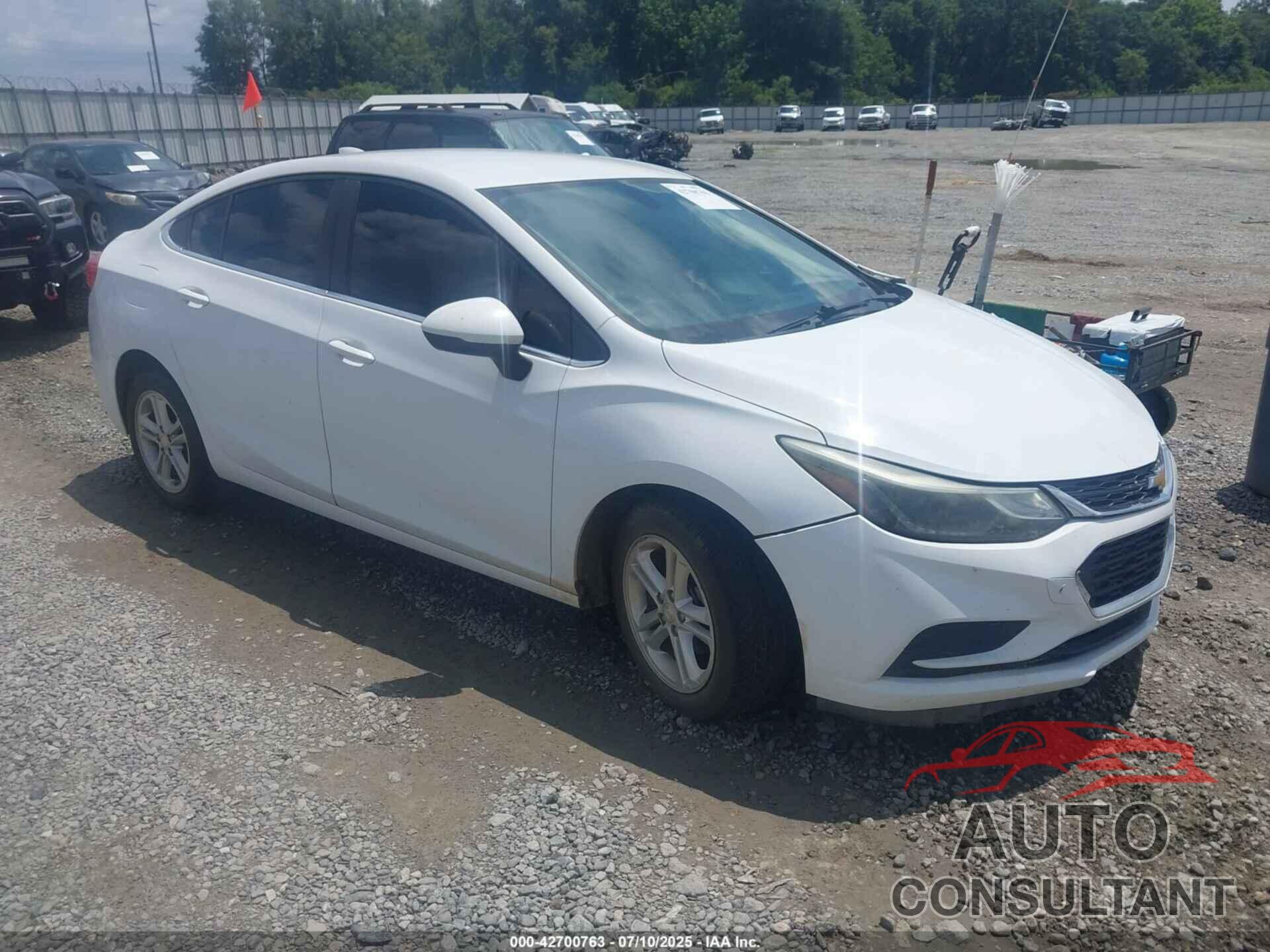 CHEVROLET CRUZE 2017 - 1G1BE5SM7H7104777