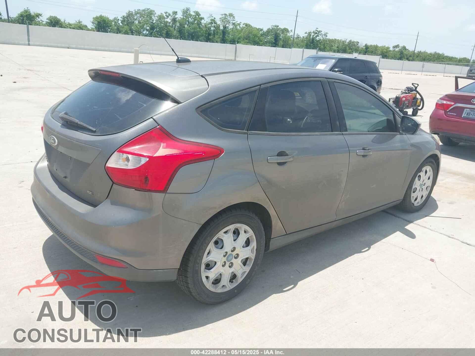 FORD FOCUS 2012 - 1FAHP3K20CL190373