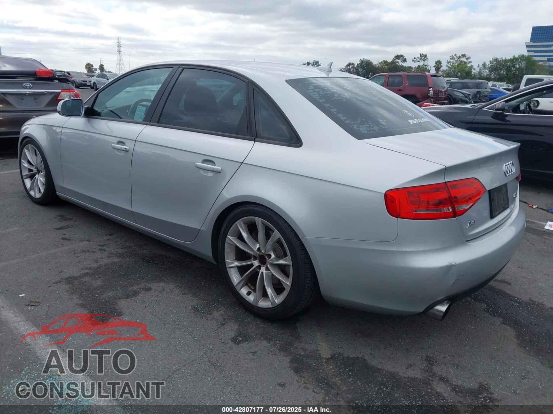 AUDI A4 2012 - WAUBFAFL7CN005456