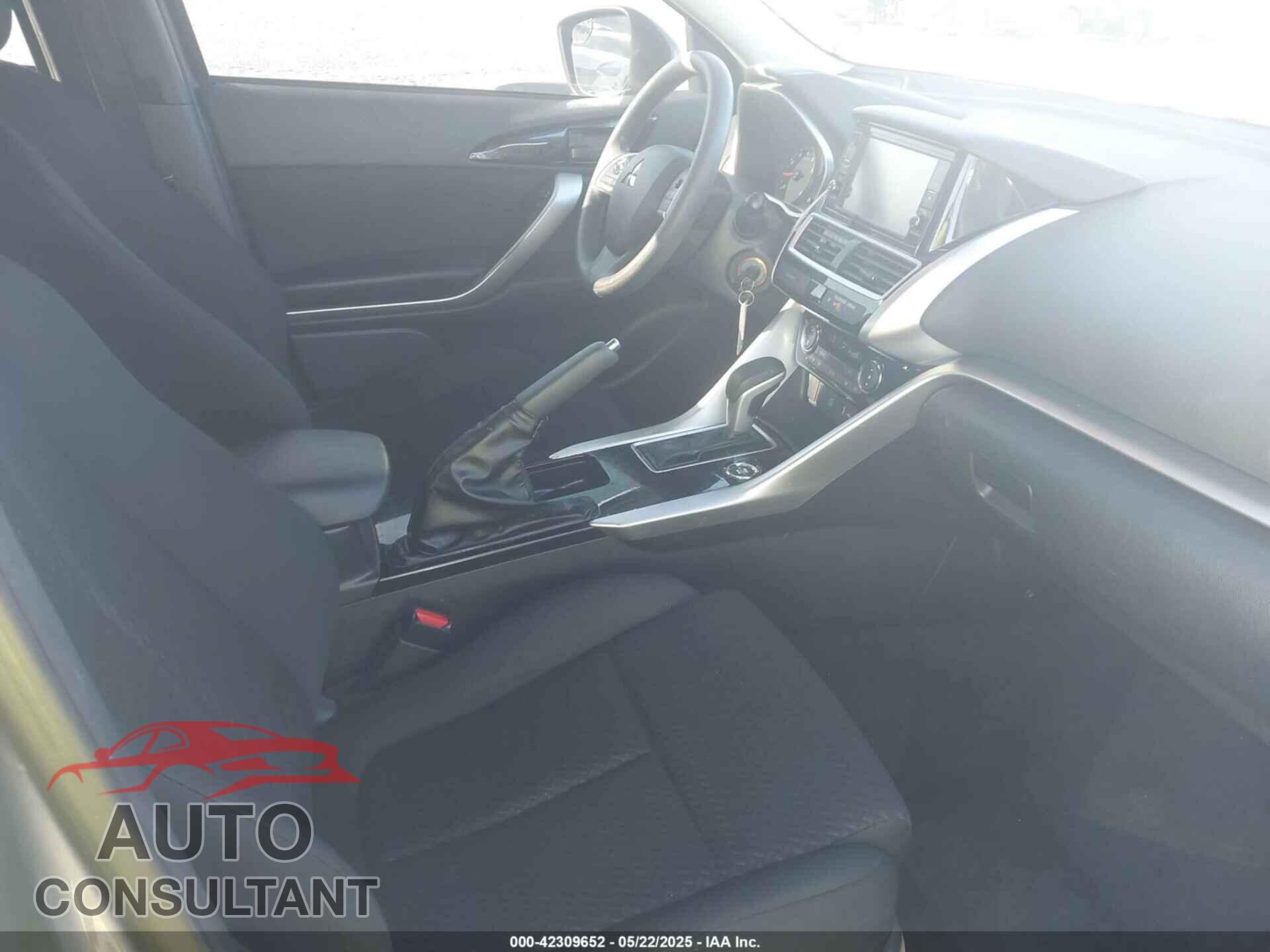 MITSUBISHI ECLIPSE CROSS 2019 - JA4AT3AA5KZ033671