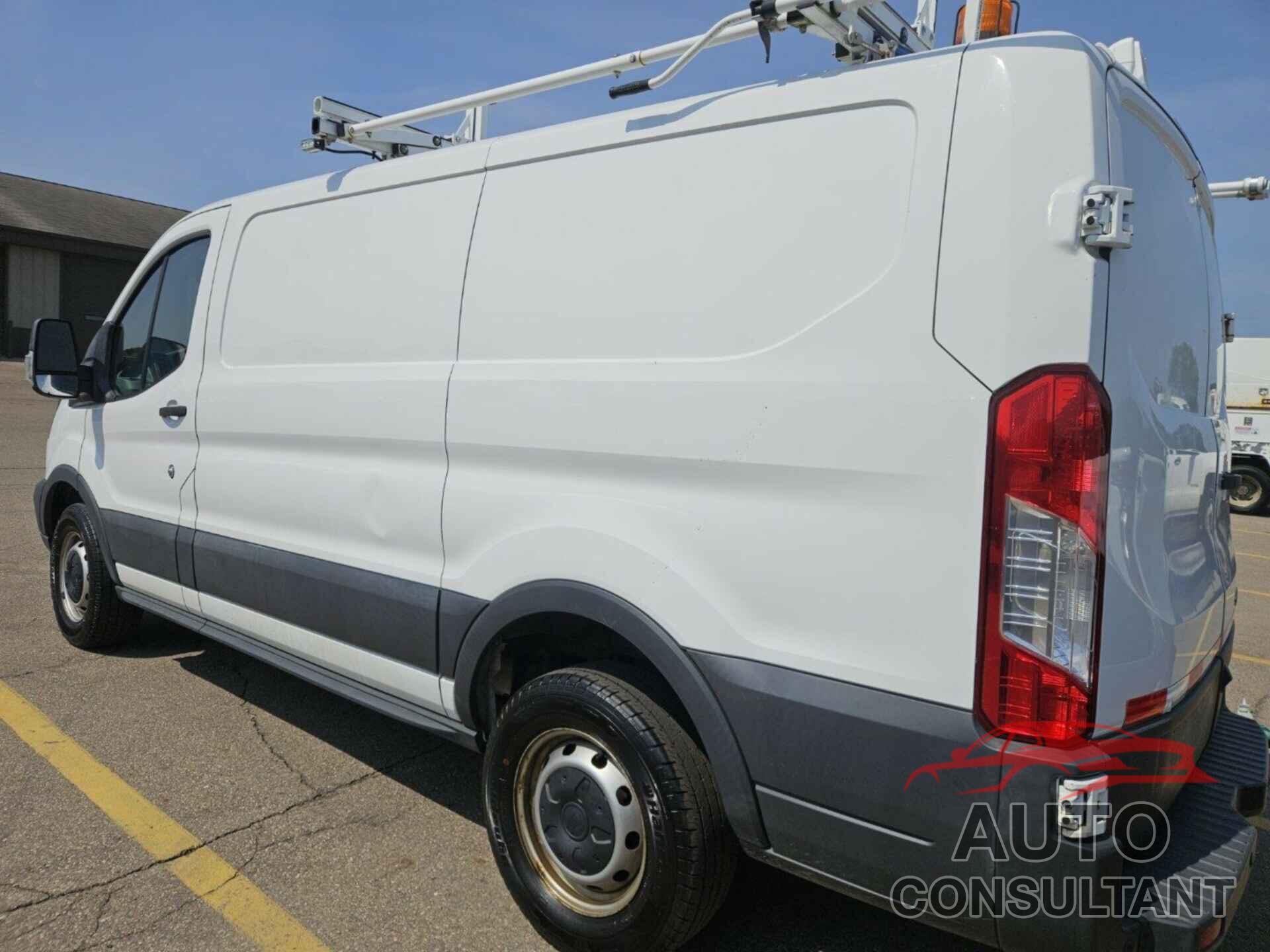 FORD TRANSIT-250 2016 - 1FTYR1YM3GKB55503