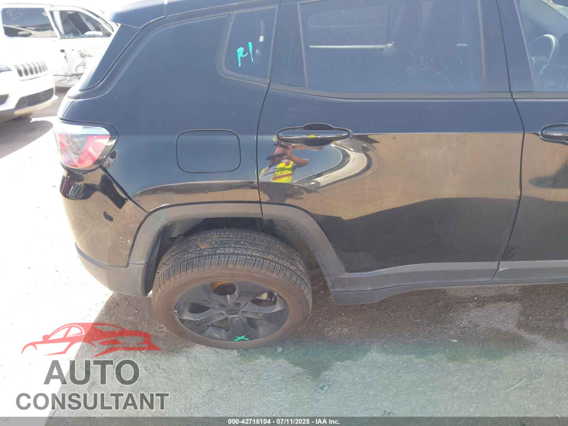 JEEP COMPASS 2018 - 3C4NJDBB2JT299097