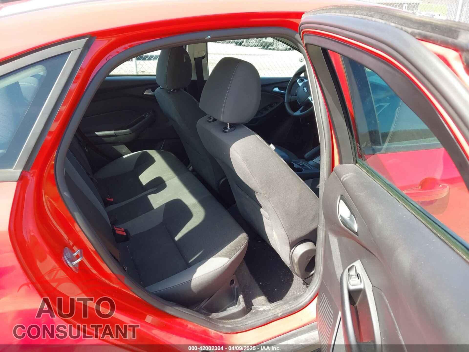FORD FOCUS 2014 - 1FADP3F21EL346920