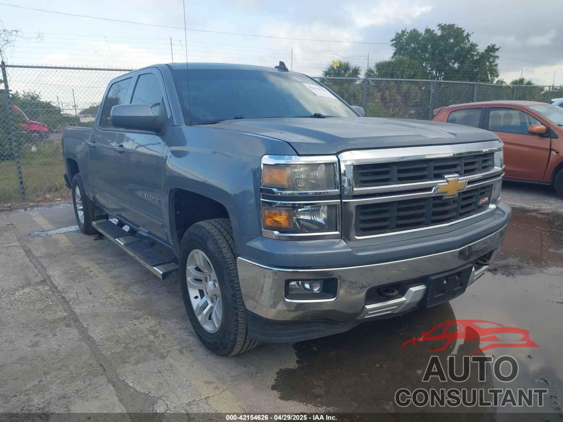CHEVROLET SILVERADO 1500 2015 - 3GCUKREC8FG535021
