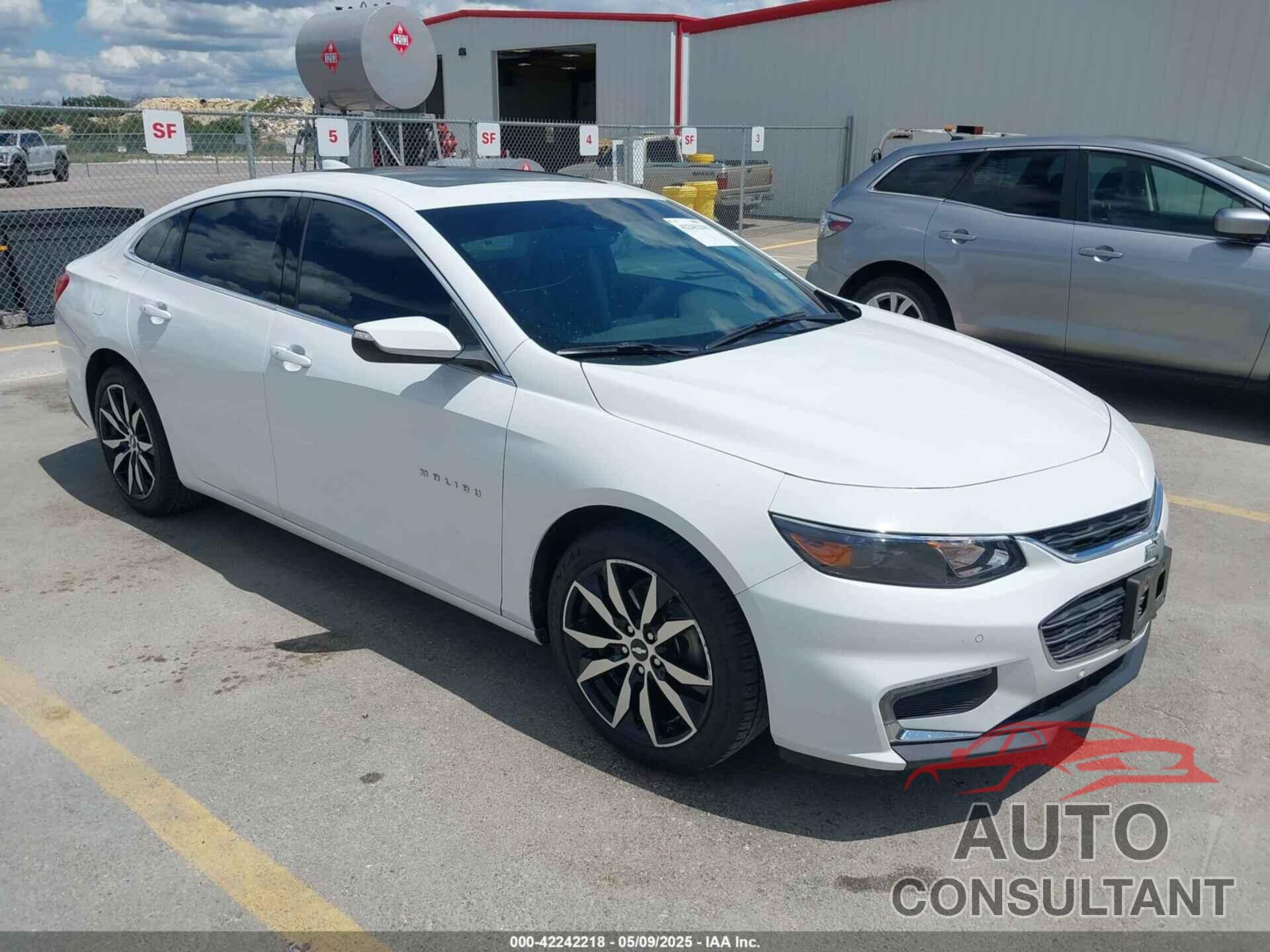 CHEVROLET MALIBU 2018 - 1G1ZD5ST5JF292364