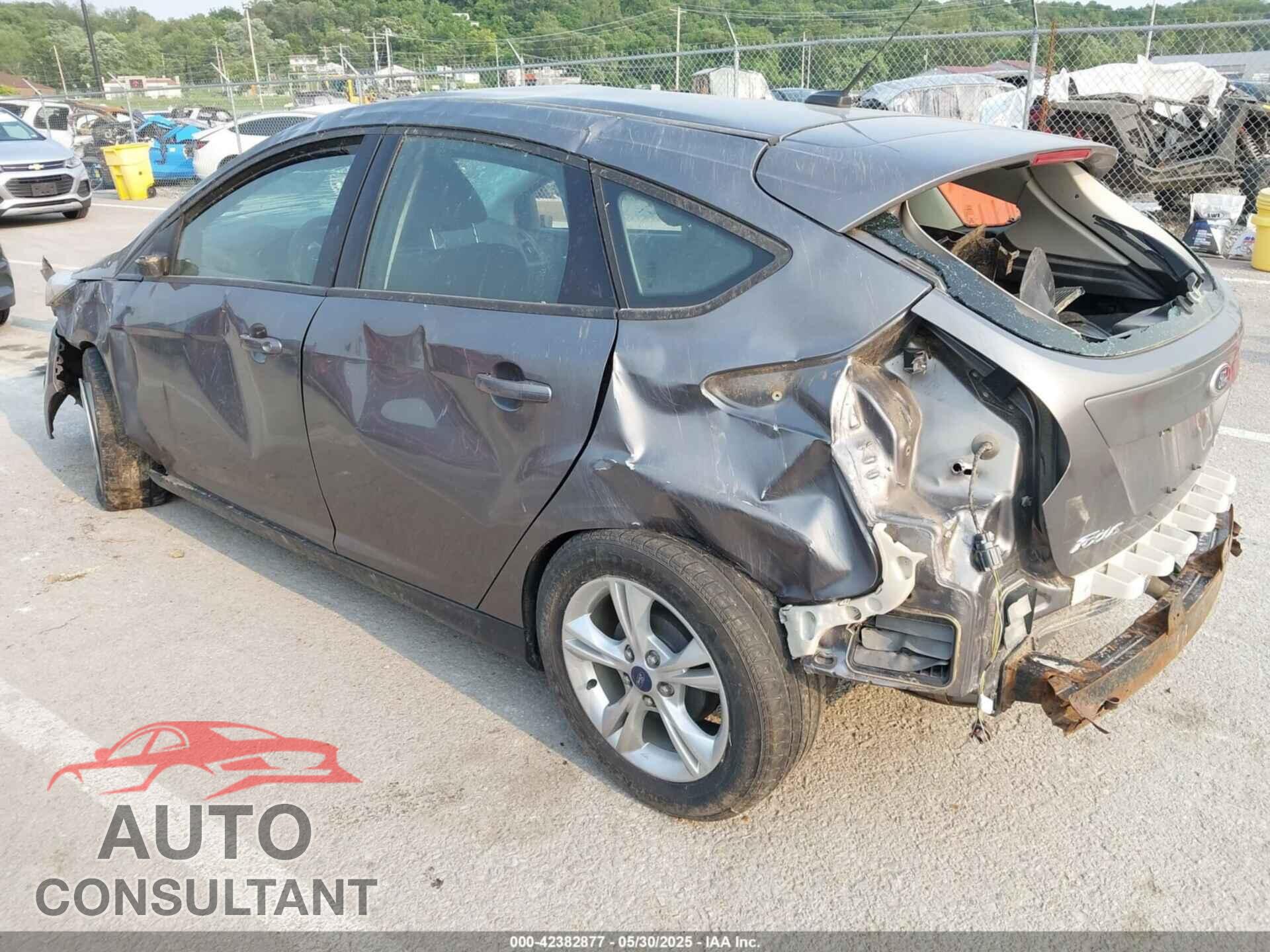 FORD FOCUS 2014 - 1FADP3K25EL259592
