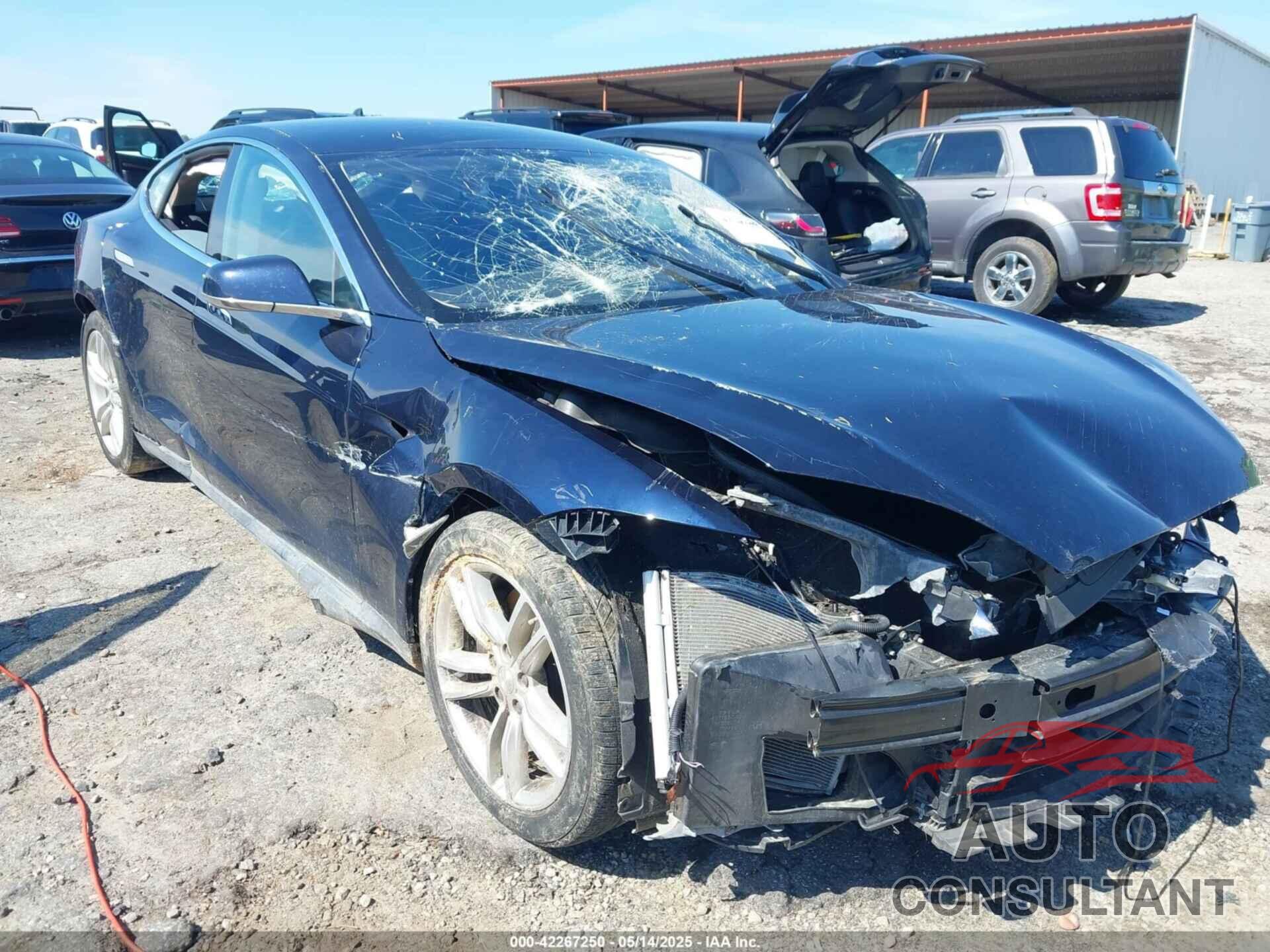 TESLA MODEL S 2014 - 5YJSA1H14EFP44251