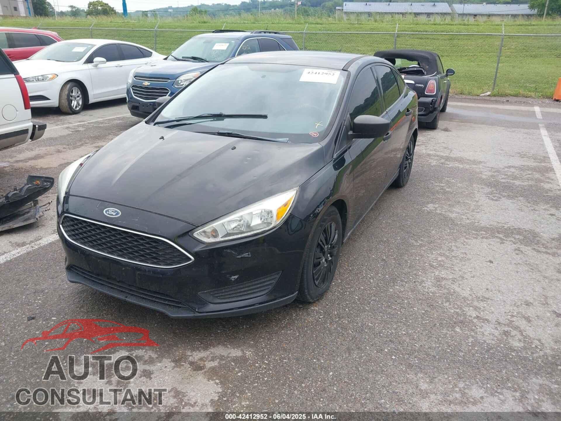 FORD FOCUS 2017 - 1FADP3E21HL222748