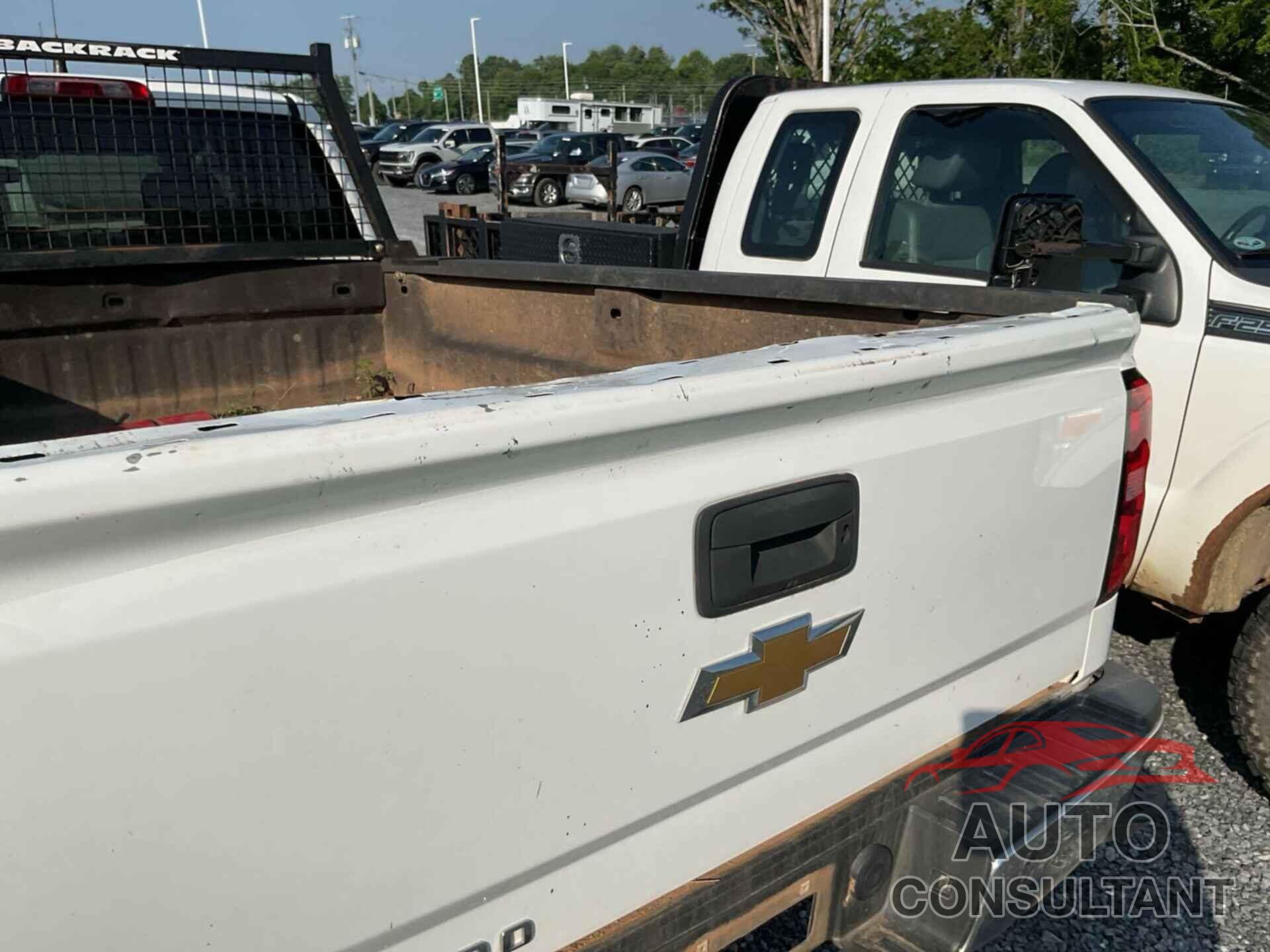 CHEVROLET SILVERADO 2500HD 2017 - 1GC2KUEG6HZ303839