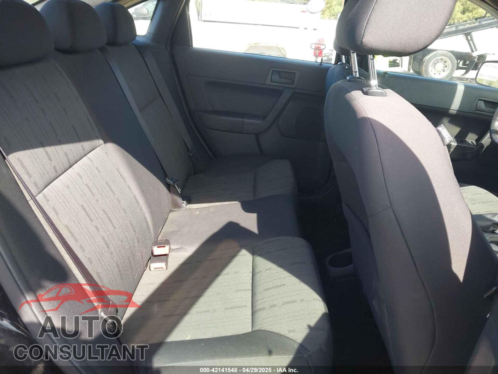 FORD FOCUS 2010 - 1FAHP3FN5AW149088