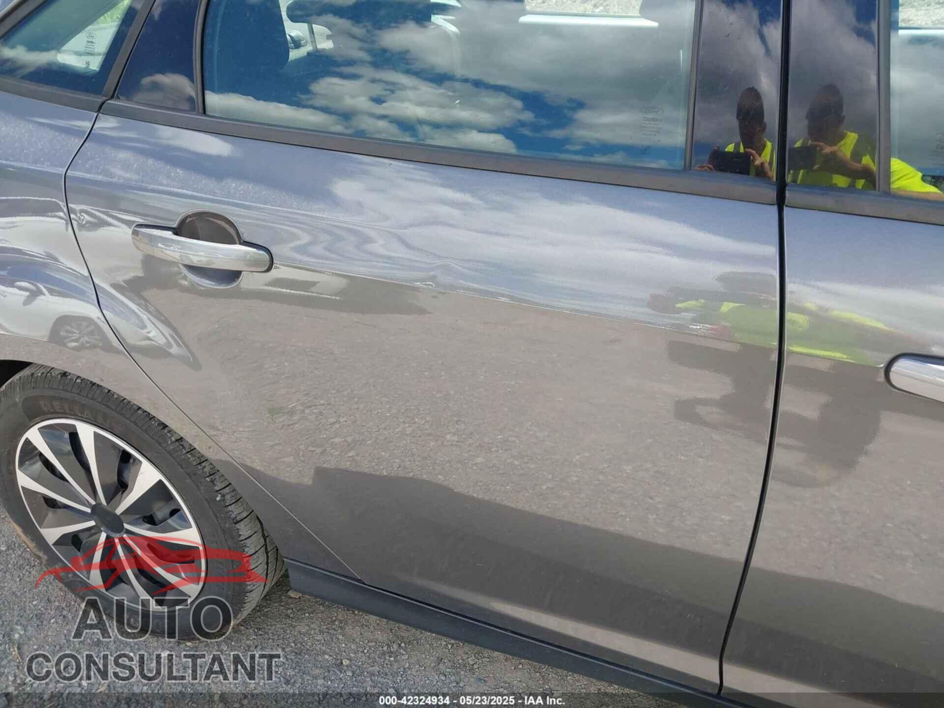 FORD FOCUS 2012 - 1FAHP3F26CL478487