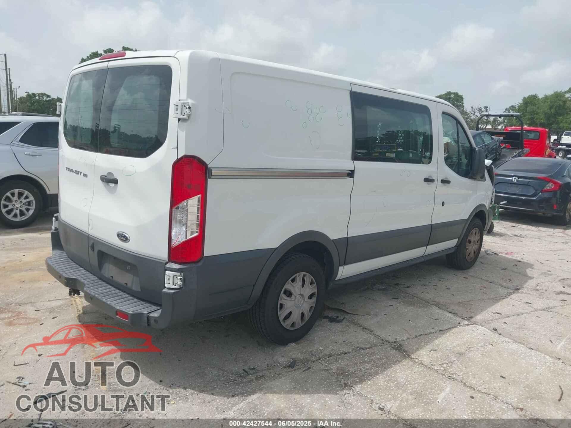 FORD TRANSIT-150 2016 - 1FTYE1YM2GKB39272