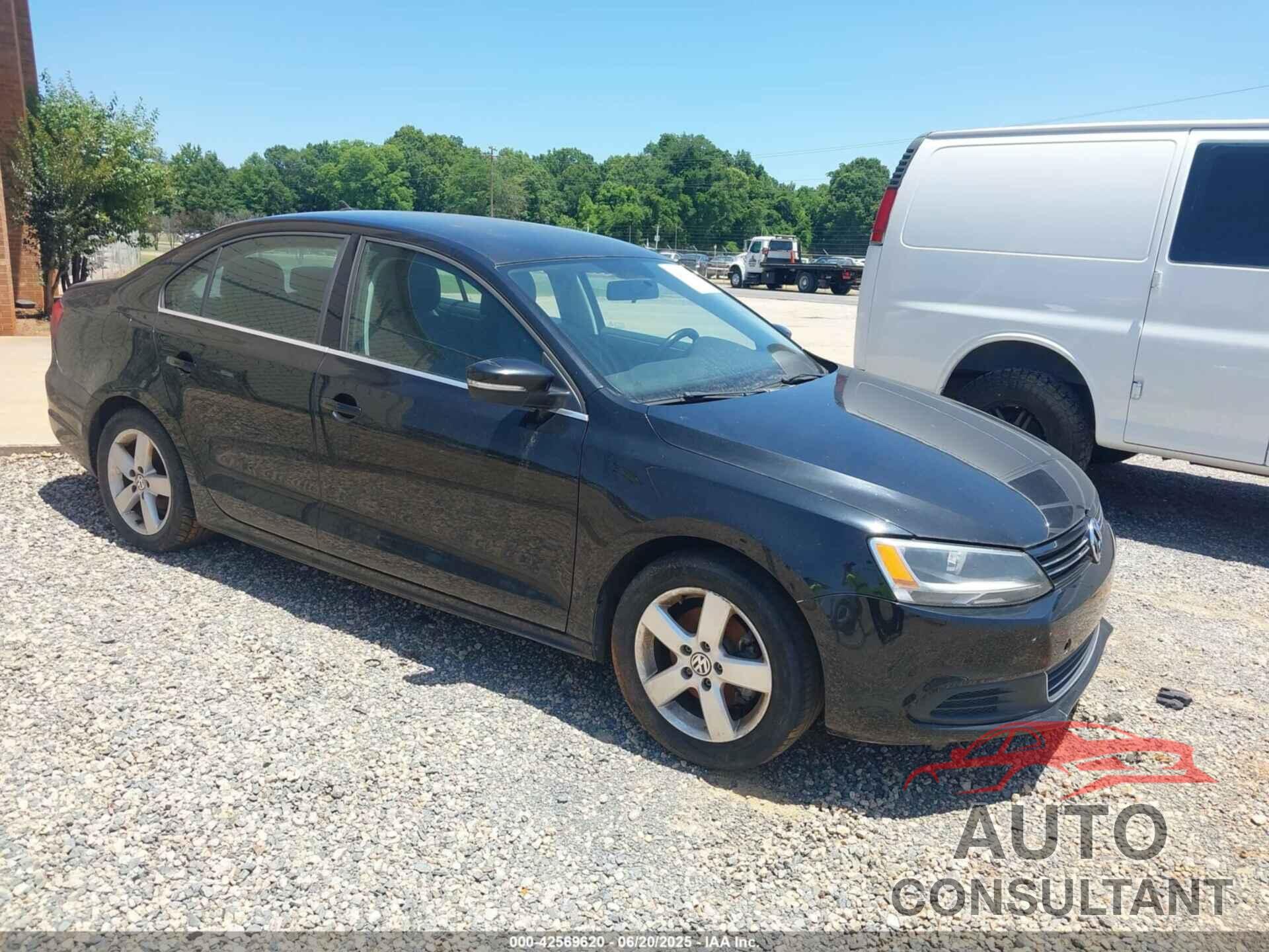 VOLKSWAGEN JETTA 2014 - 3VW3L7AJ6EM420044