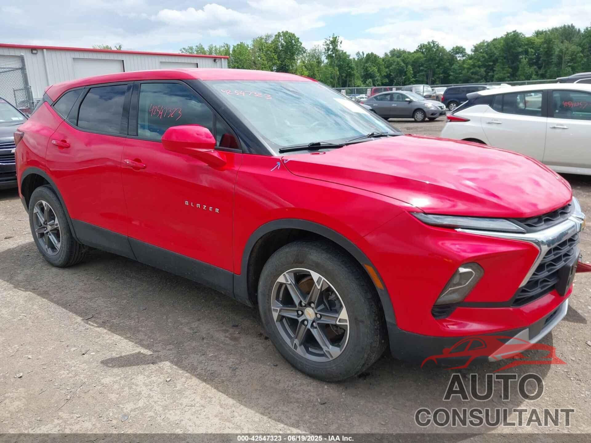 CHEVROLET BLAZER 2023 - 3GNKBHR43PS171195