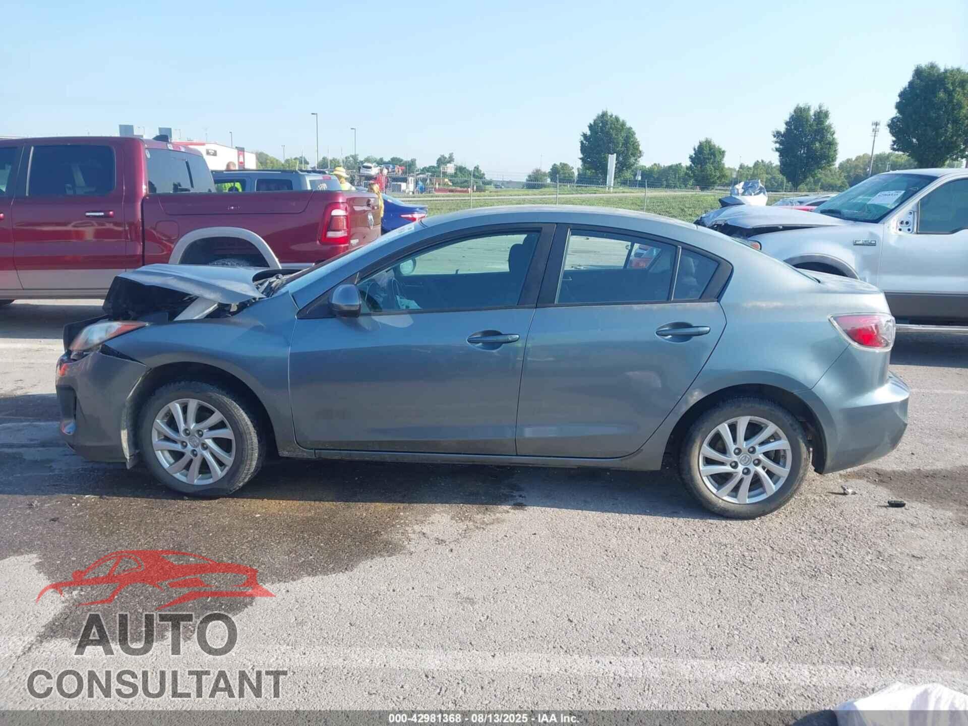 MAZDA MAZDA3 2012 - JM1BL1V77C1554792