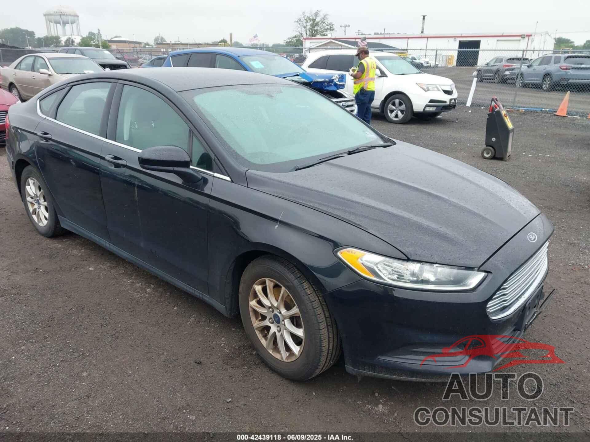 FORD FUSION 2016 - 3FA6P0G76GR176818