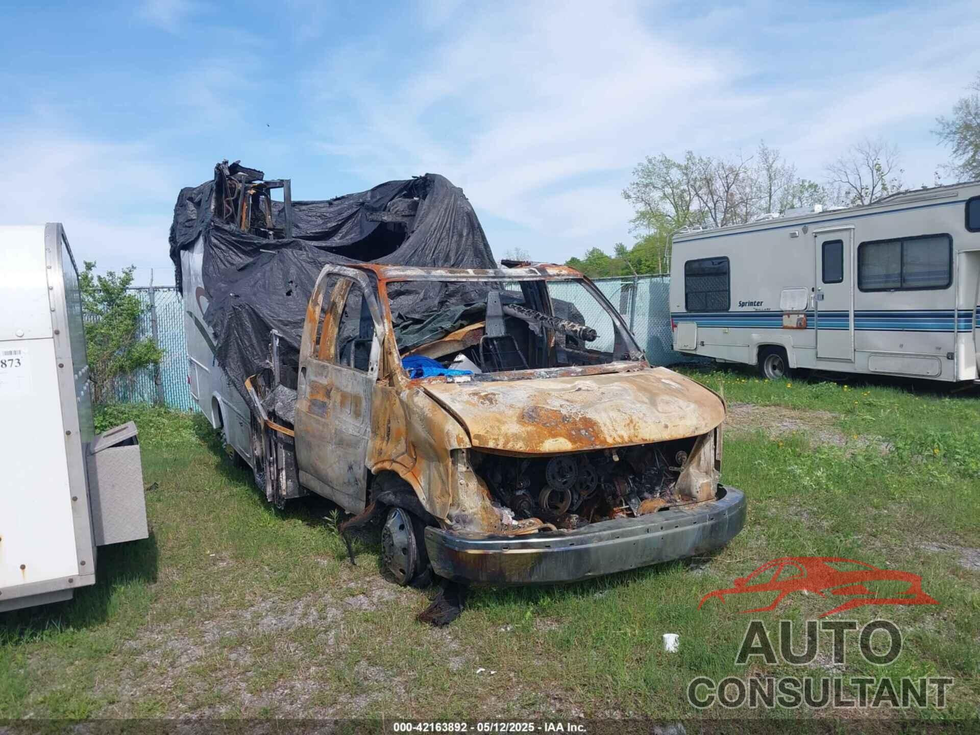 CHEVROLET EXPRESS CUTAWAY 2012 - 1GB6G5CGXC1128857