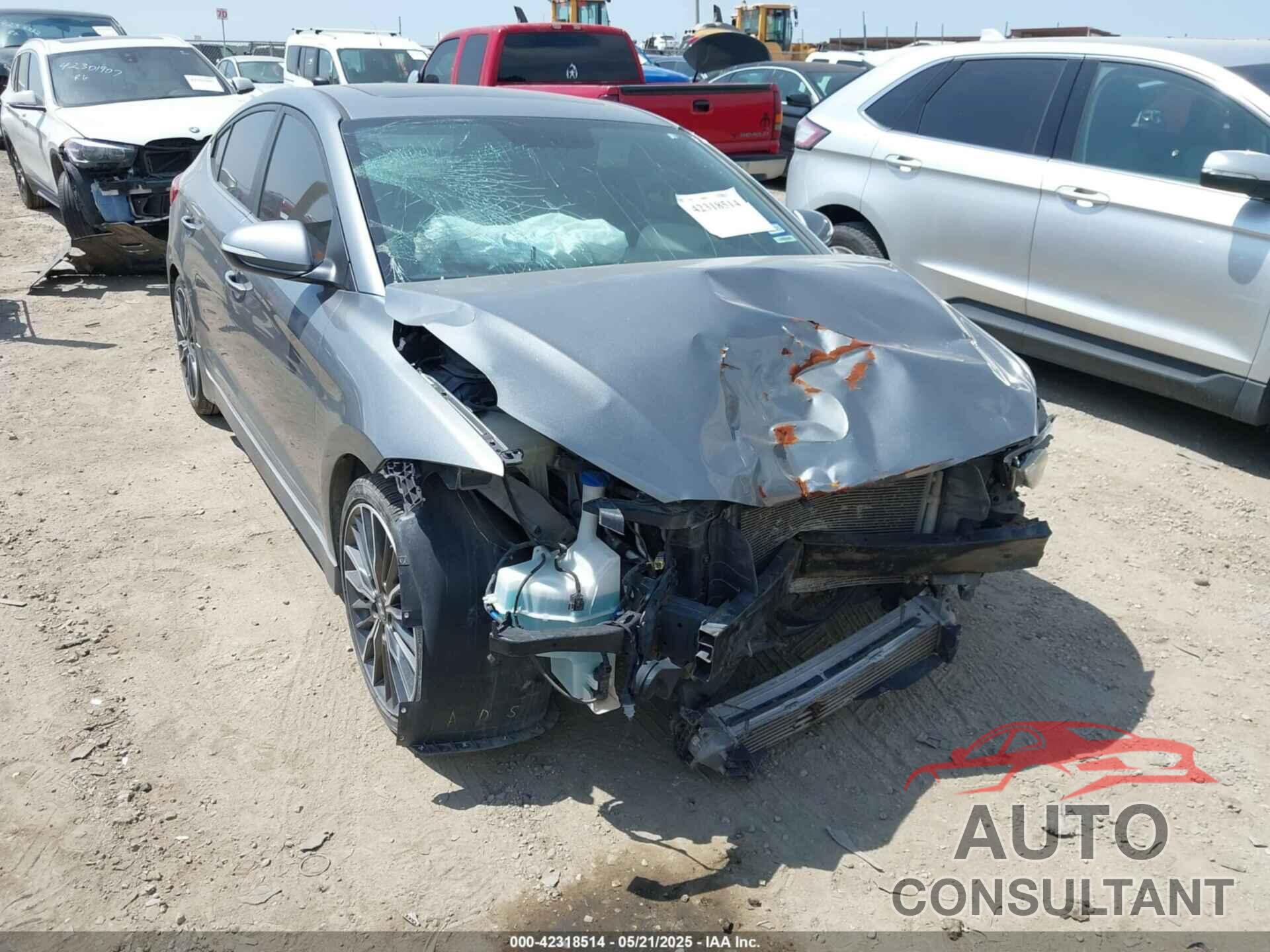 HYUNDAI ELANTRA 2018 - KMHD04LB6JU589969