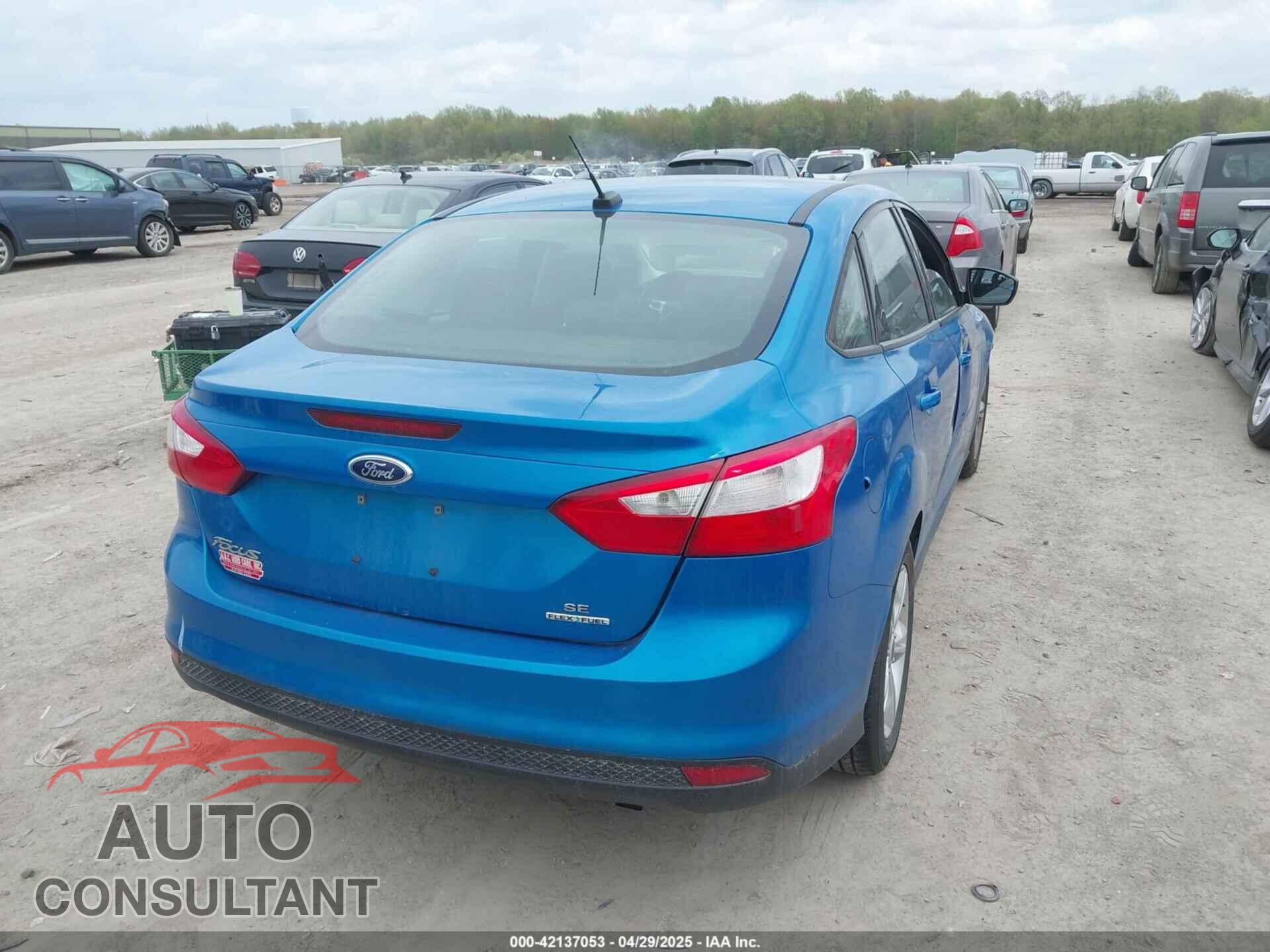 FORD FOCUS 2014 - 1FADP3F23EL228772
